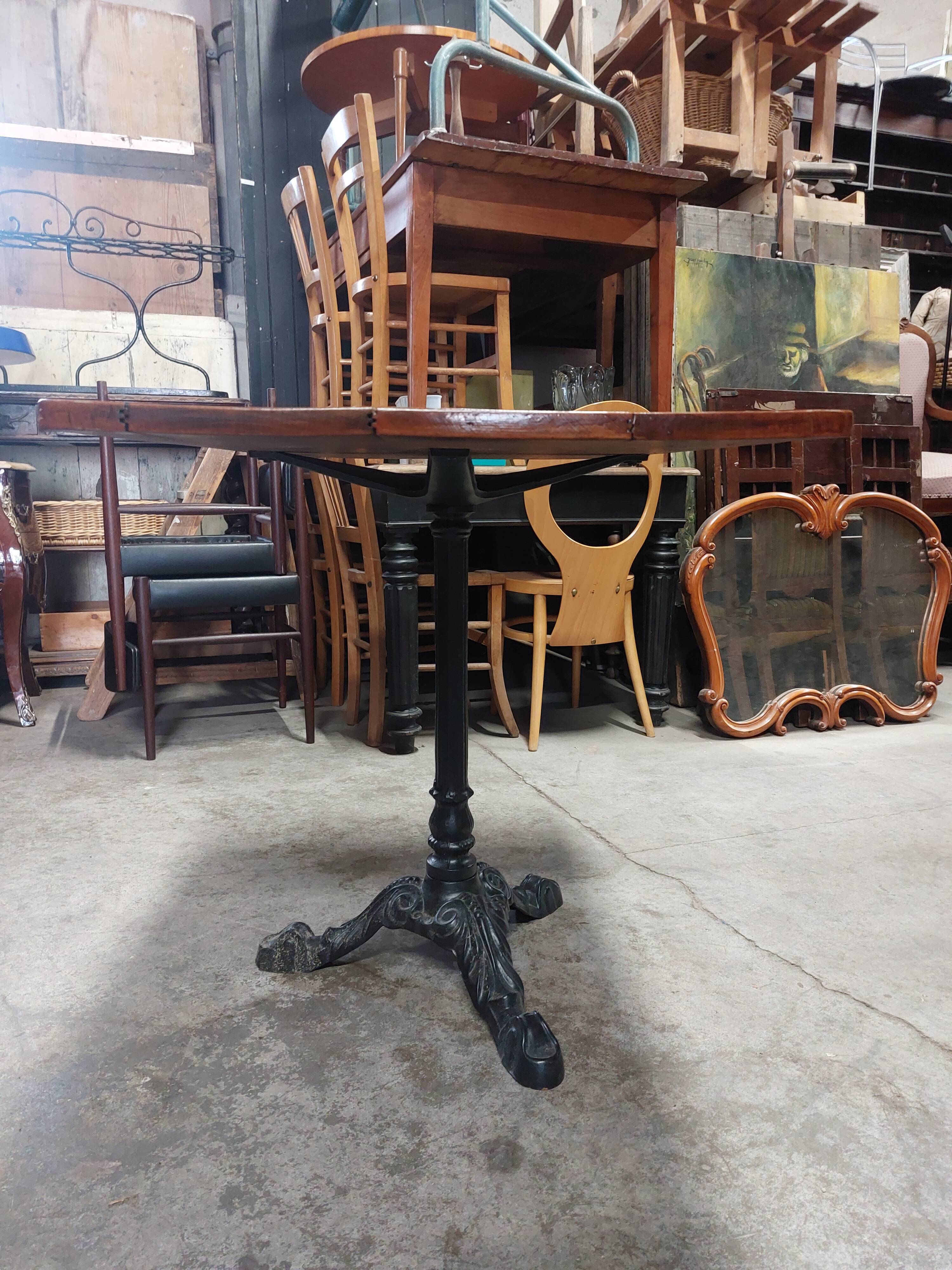 Cast iron bistro table 1m