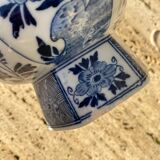 Vintage vase delfte