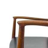 Fauteuil en teck danois par Erik Buch pour Ørum Møbelfabrik, années 1960.