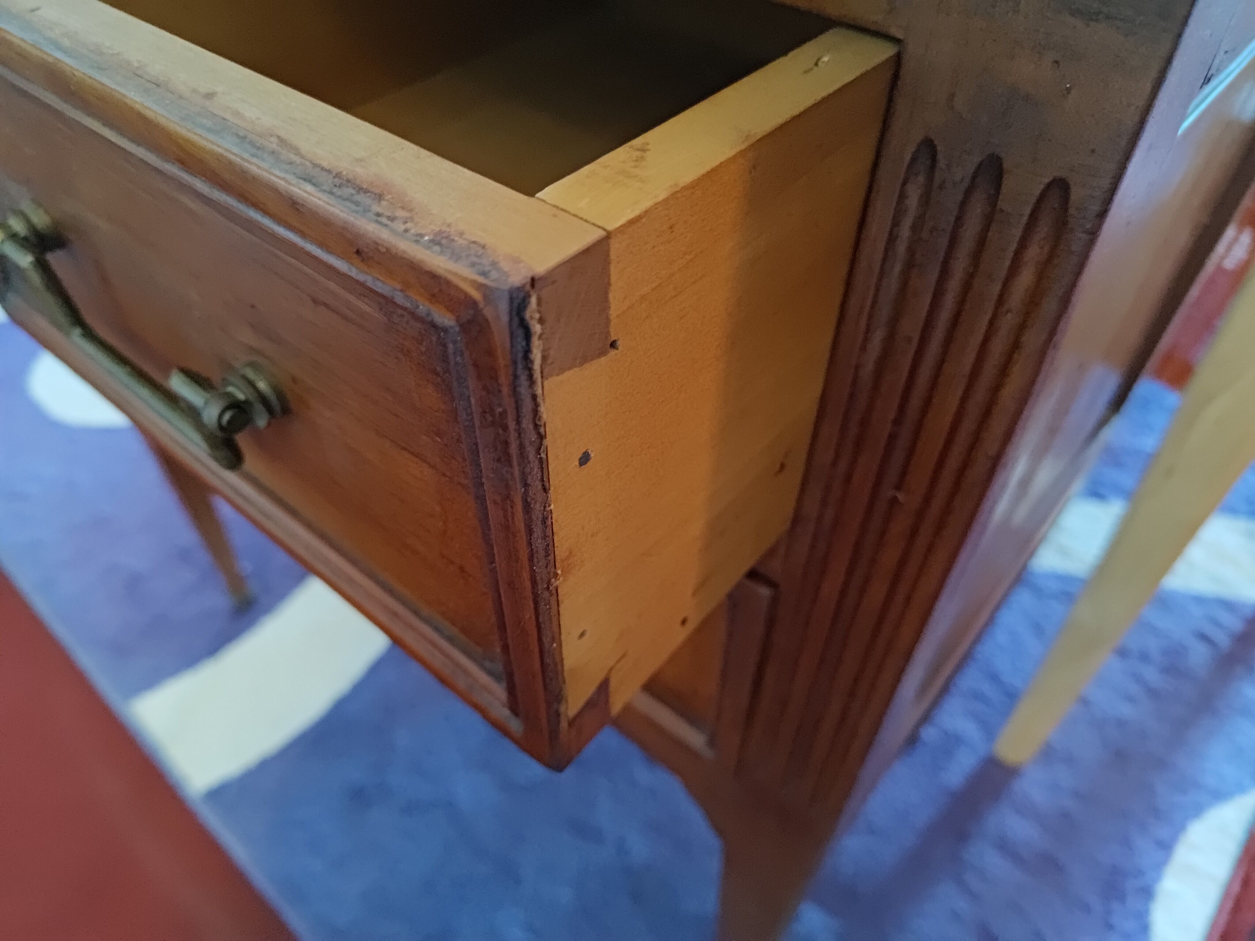 Louis XVI style jumping chest of drawers