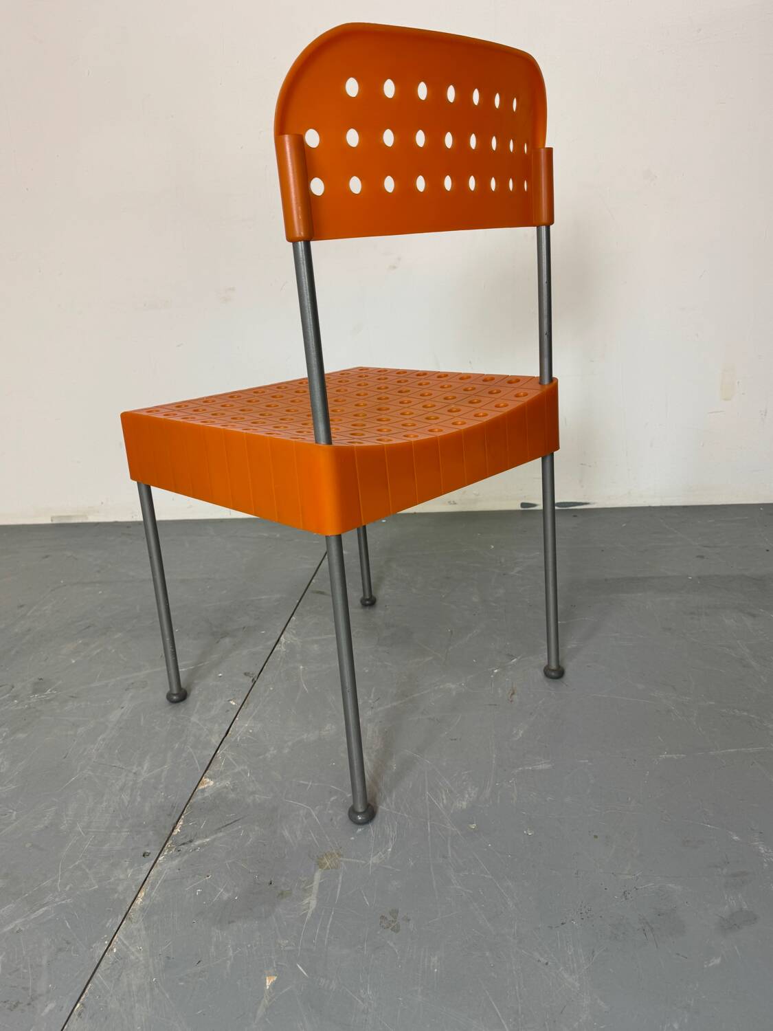 Iconic Italian design Orange Box Chair by Enzo Mari for Aleph Alantide