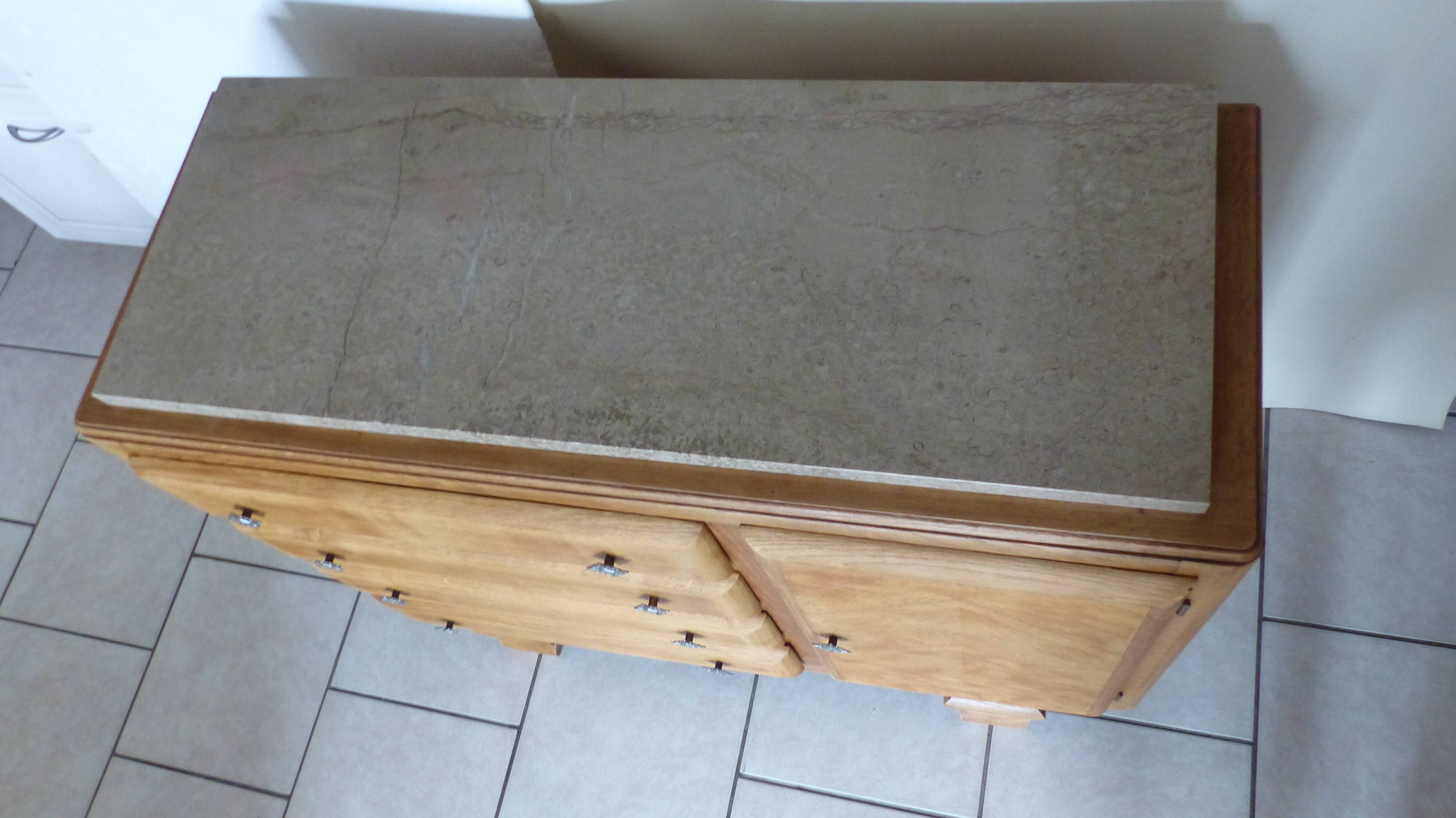 oak chest of drawers