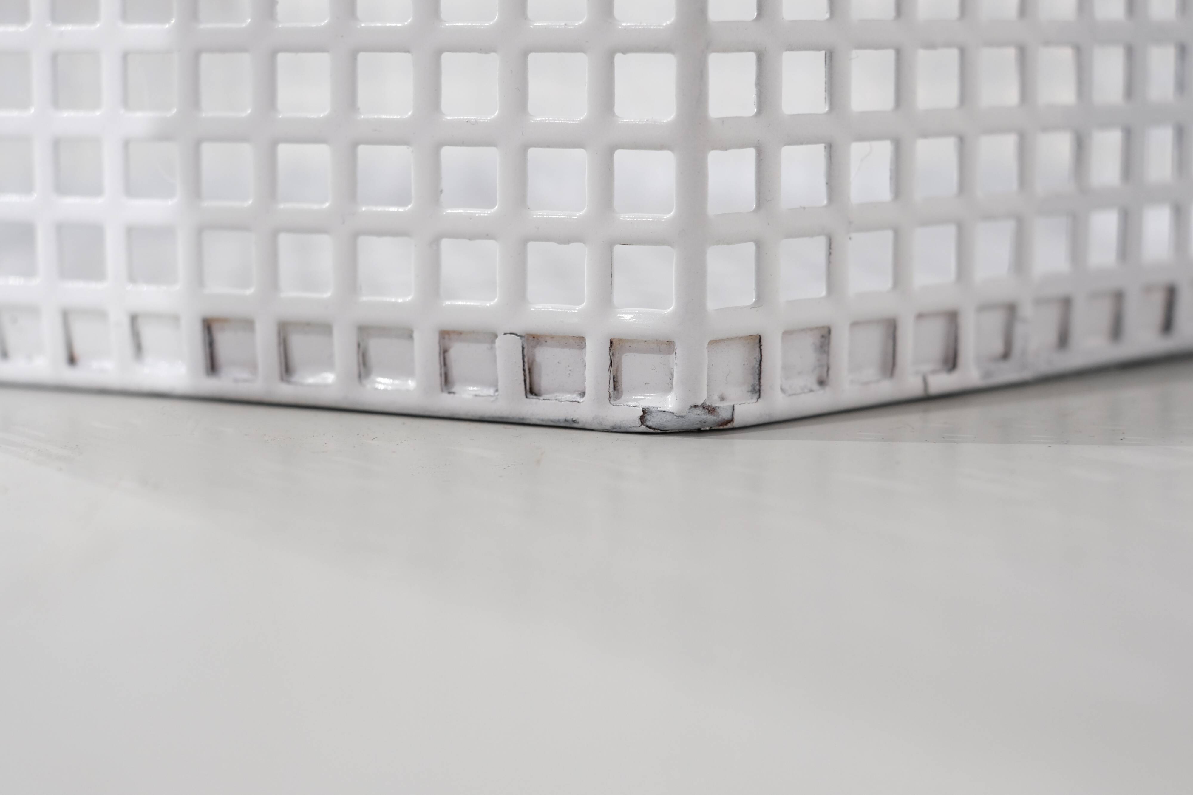 Porte-parapluies Josef Hoffmann pour Bieffeplast, Allemagne, 1905.