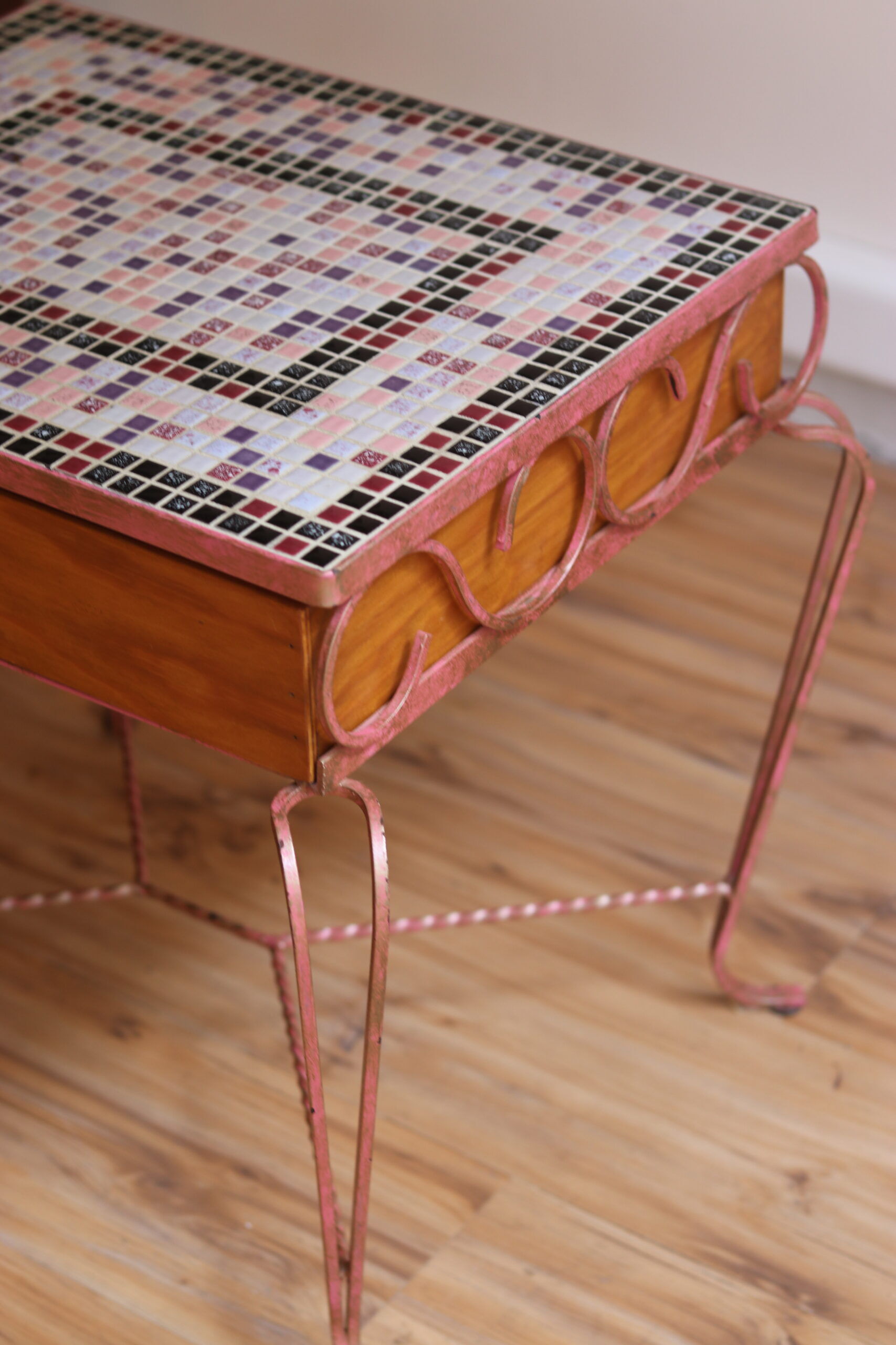 Small side table in wrought iron and mosaic, 1950s-60s.