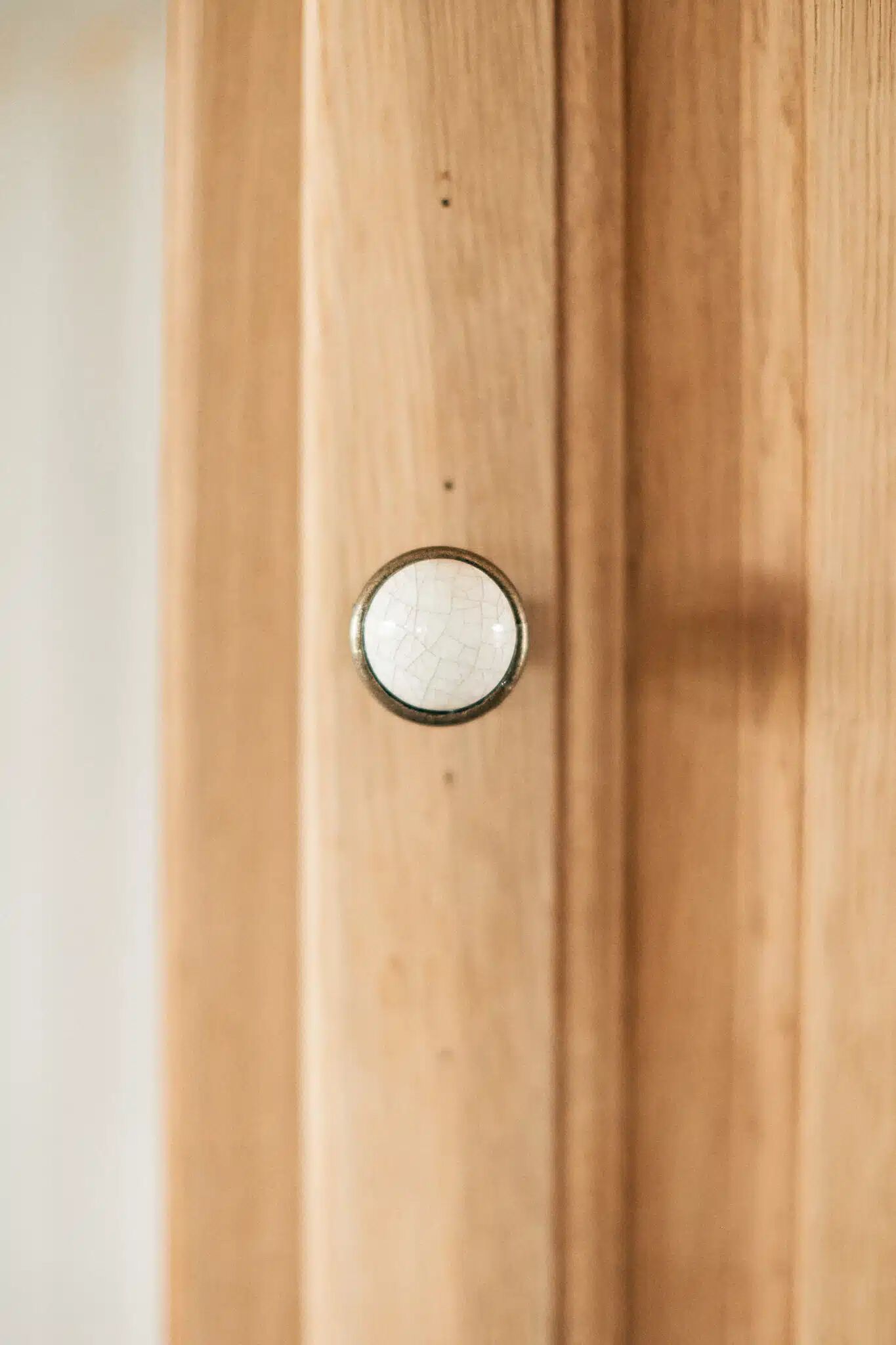 Vintage oak standing wardrobe "Giroflée"