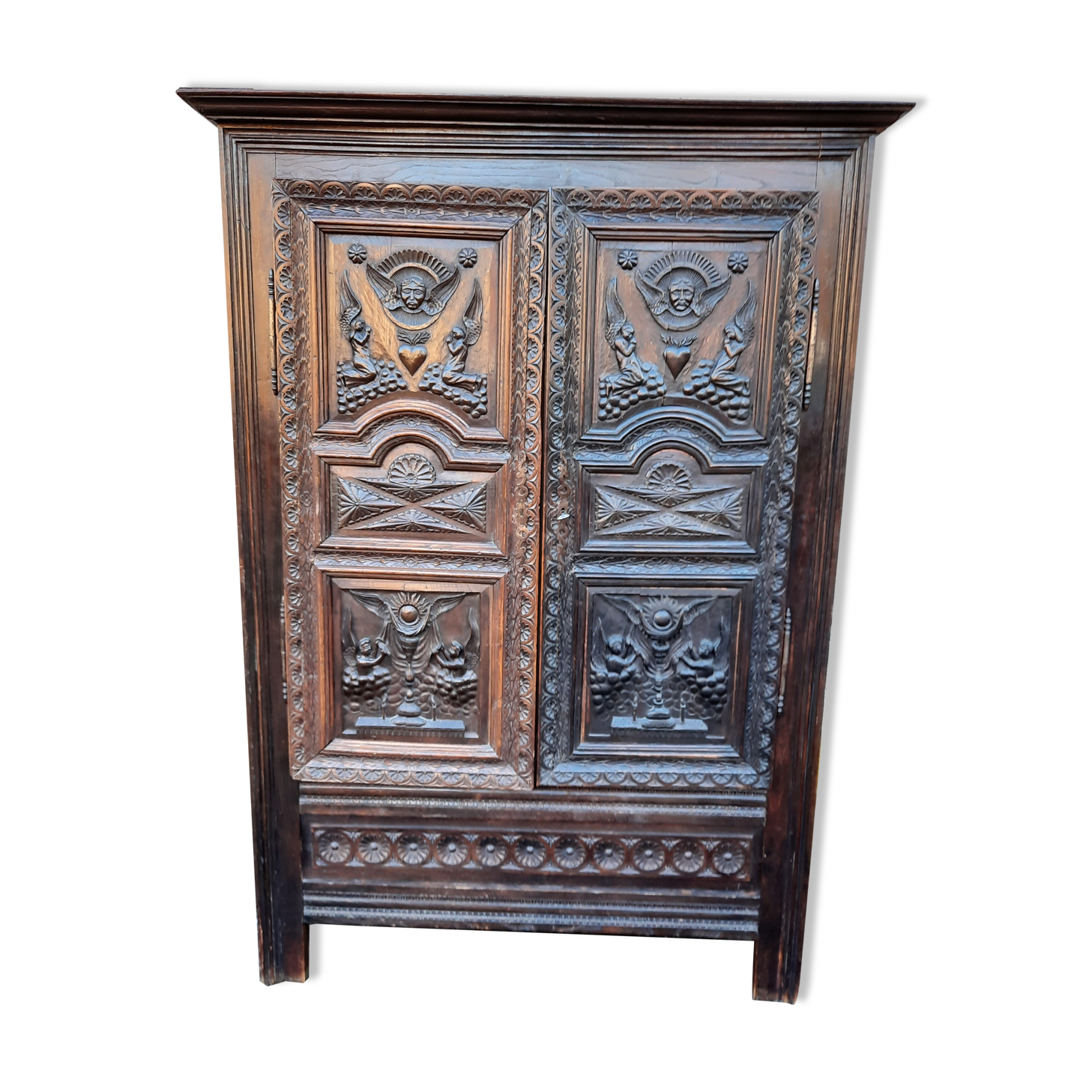 Armoire bretonne du pays de Léon du 19 ème siècle
