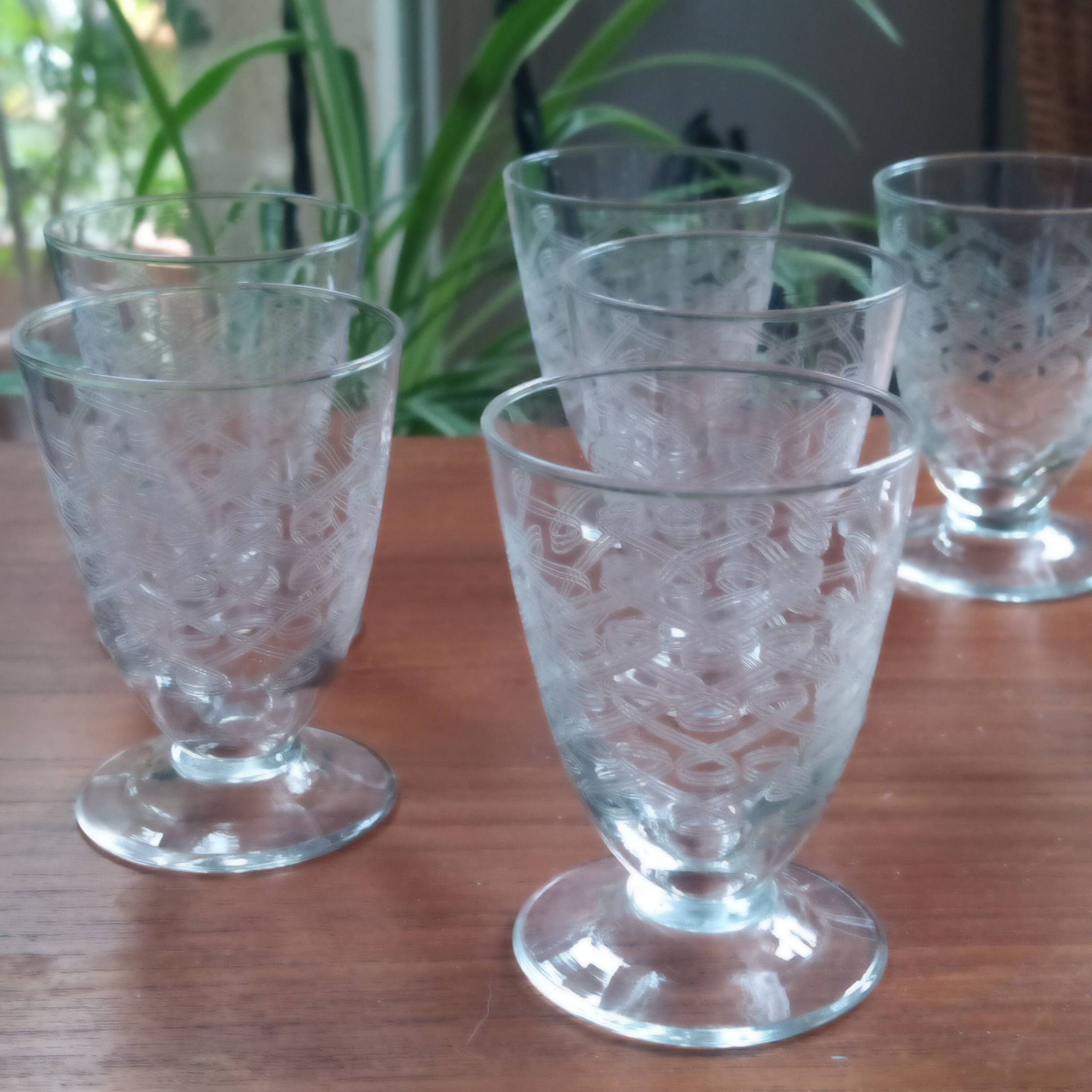 set of 10 engraved crystal liqueur glasses from the 1930s