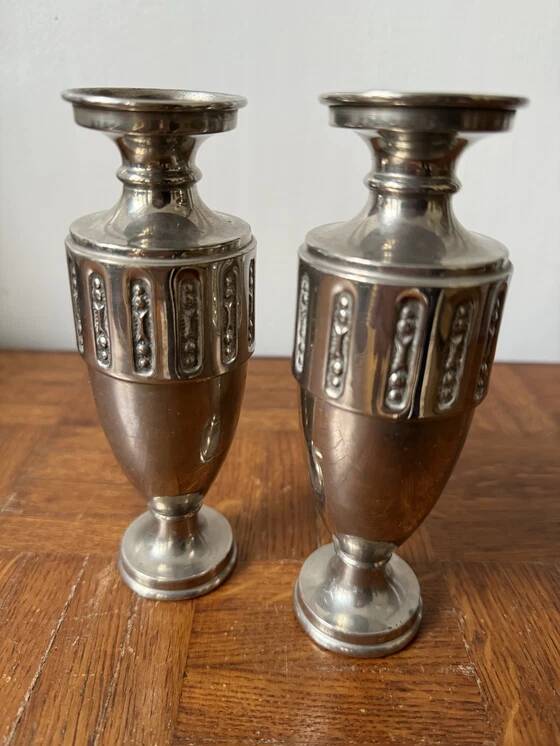 Pair of silver-plated vases/urns from the 1920s/30s.