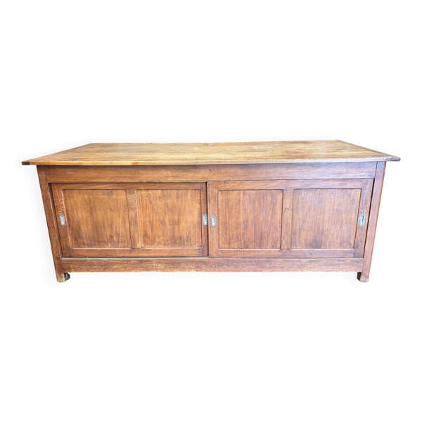 ilot central , table de drapier