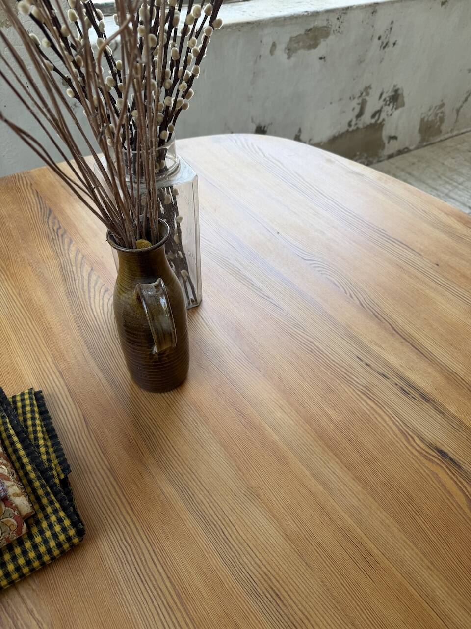 Round XL constructivist table