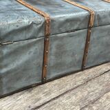 Old travel trunk from the 1930s