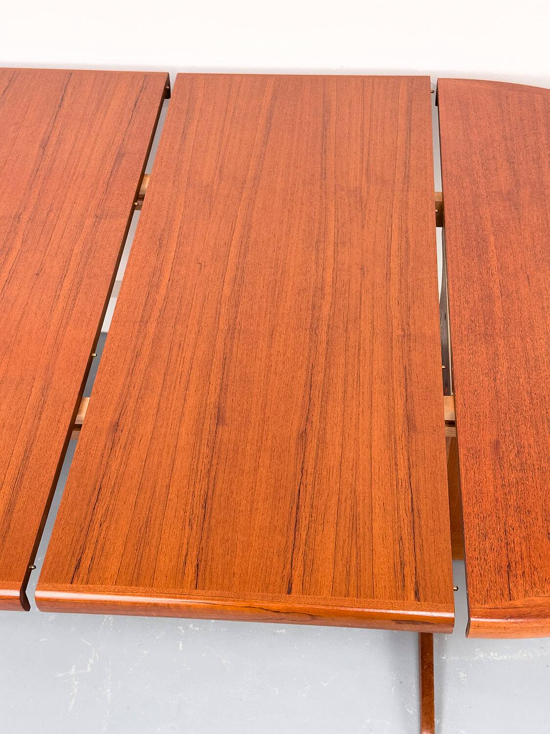 Danish Round Extendable Dining Table in Teak, 1970s