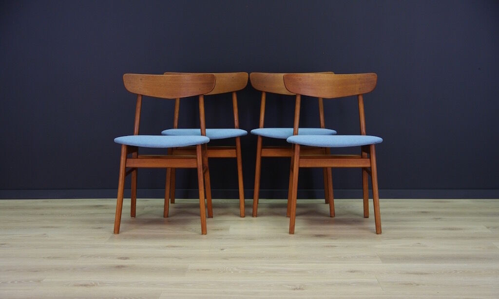 Set of 4 retro chairs from the 1960s