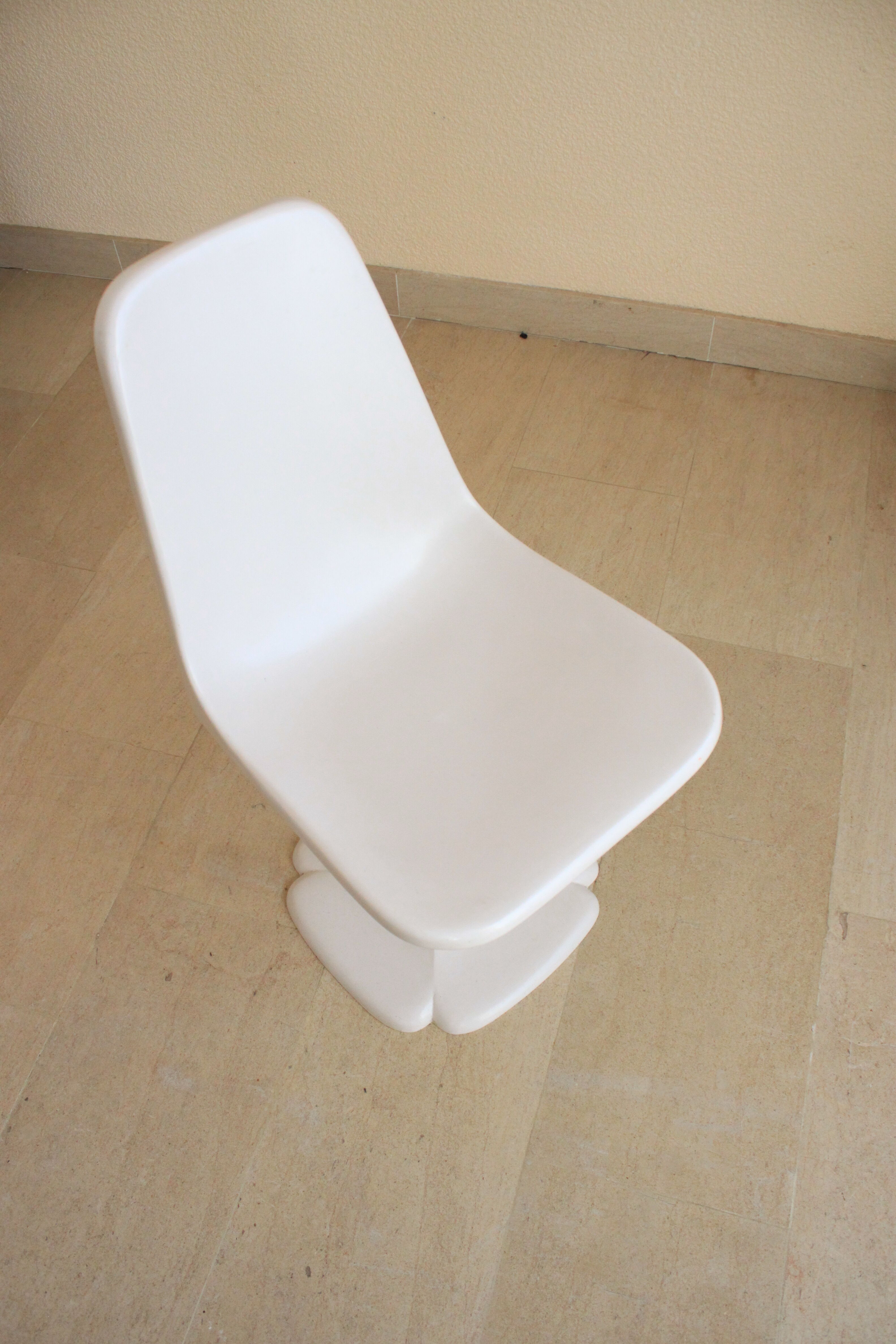 Gautier tulip chair, vintage space age