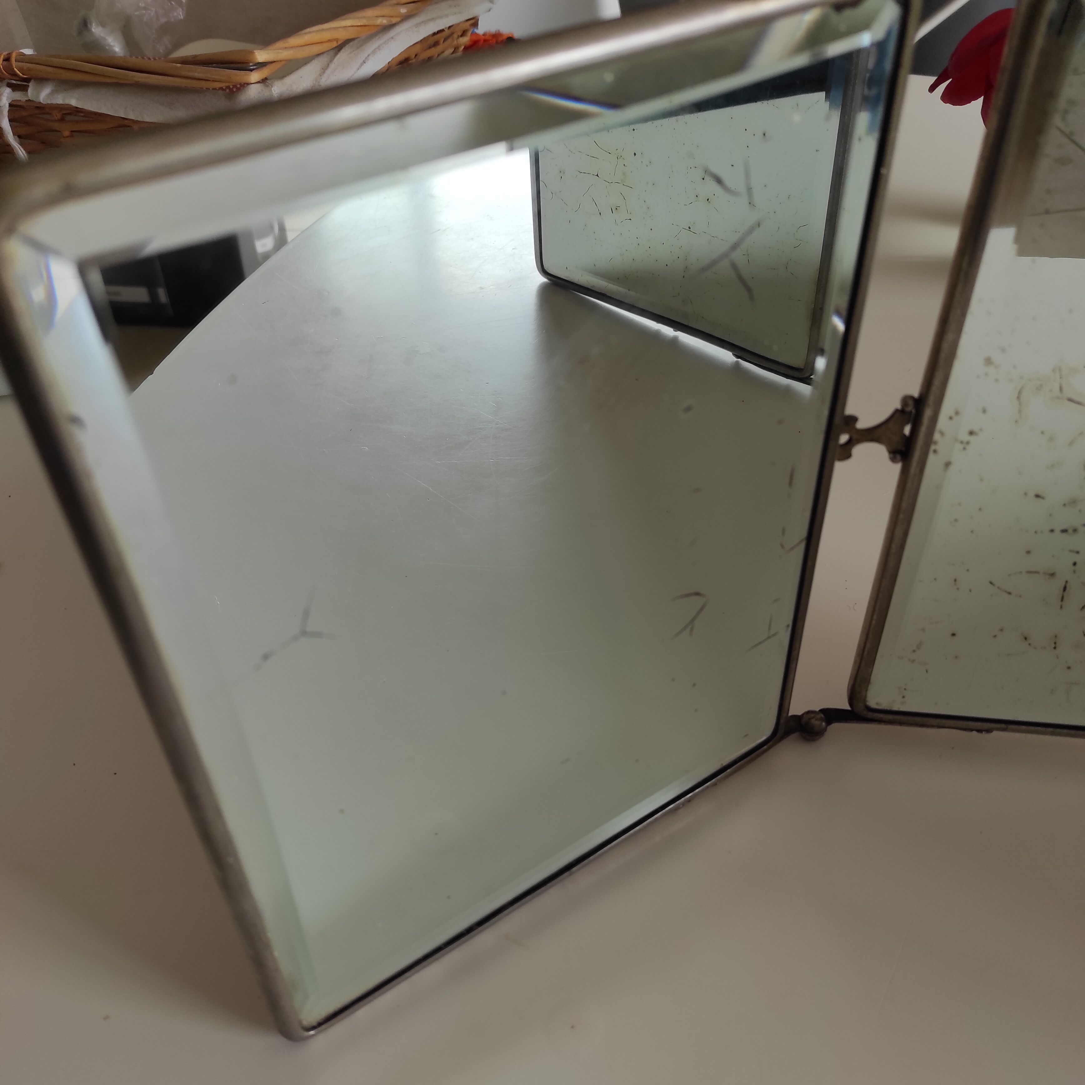 TRIPTYCH barber mirrors circa the 1930s