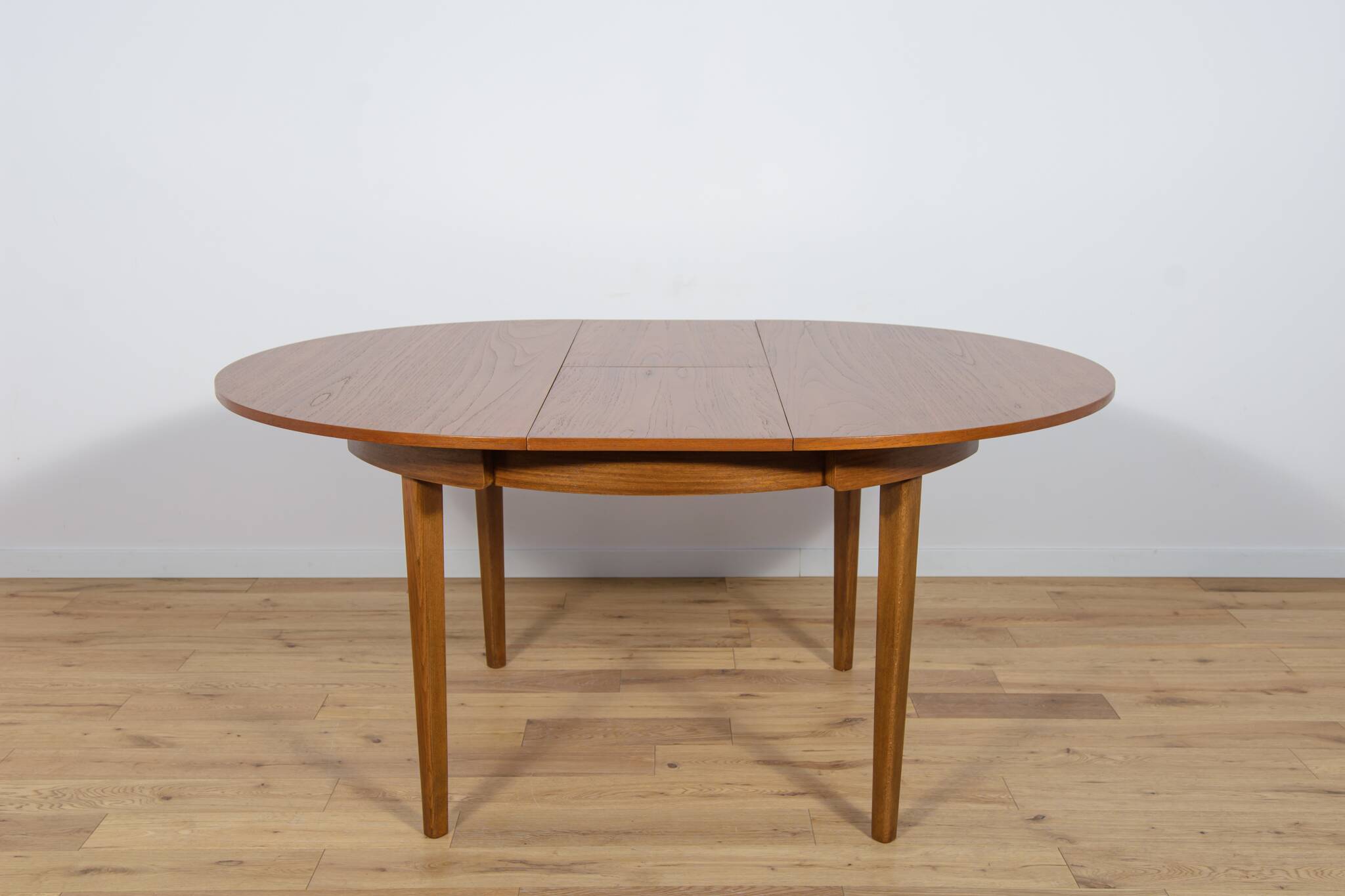 Mid century round extendable dining table and chairs from mcintosh, 1960s, set of 5