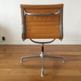 EA105 chair by Charles & Ray Eames, Herman Miller edition