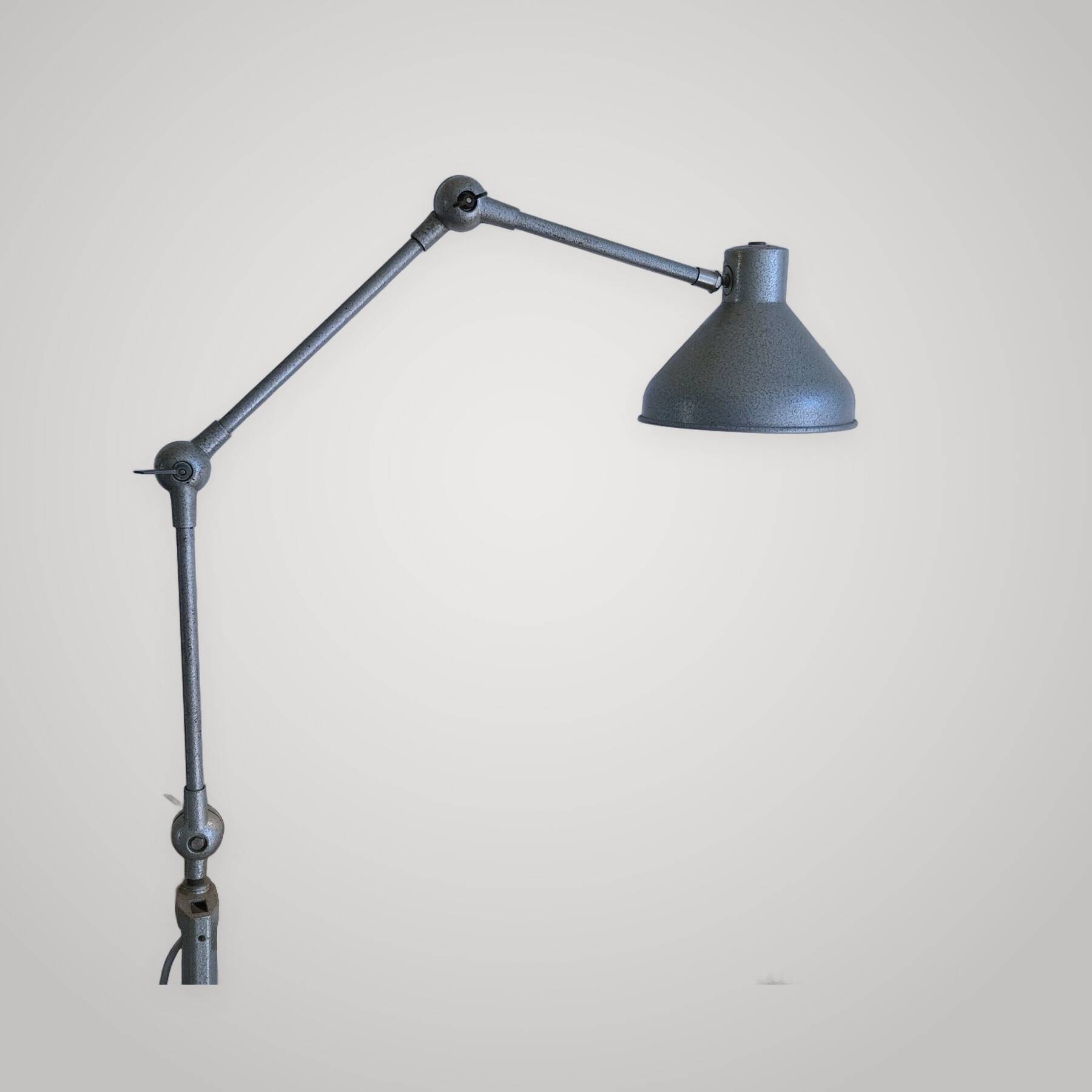 Jielde - Lampe industrielle articulée 3 bras 50'S