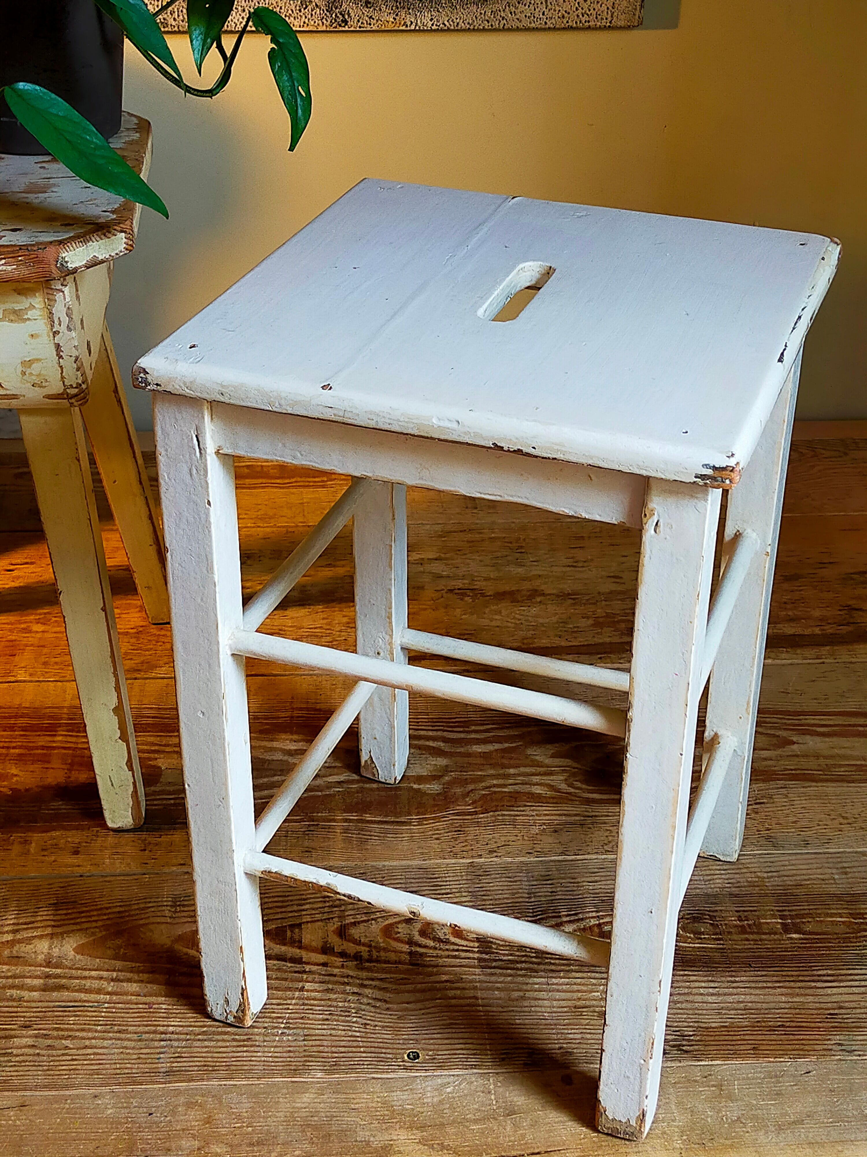 Workshop stool in vintage patinated solid wood