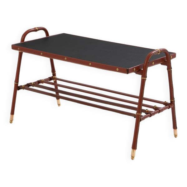 Jacques Adnet table basse cuir rouge piqué sellier et laiton 1950