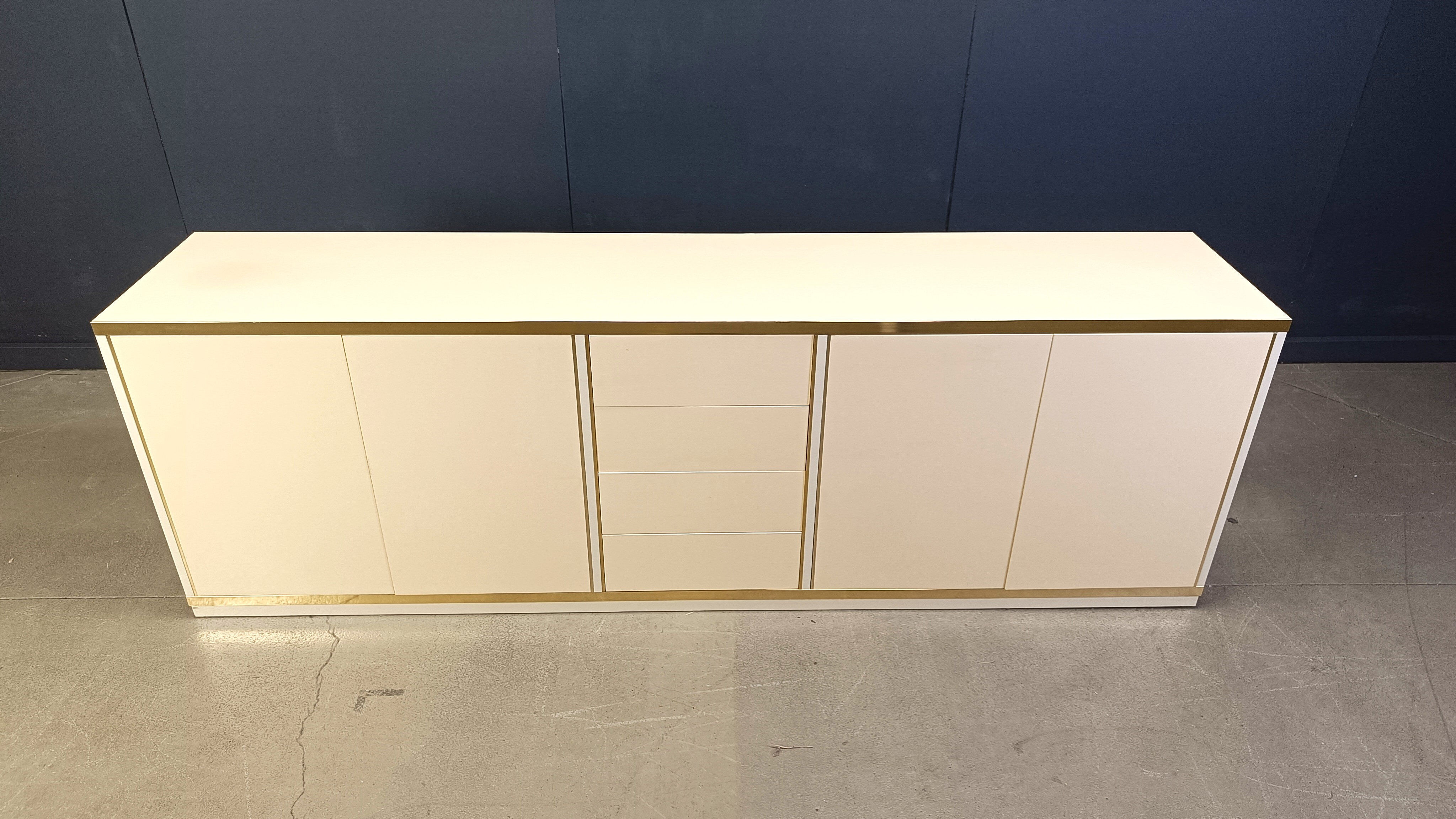 Vintage lacquered credenza, 1980s