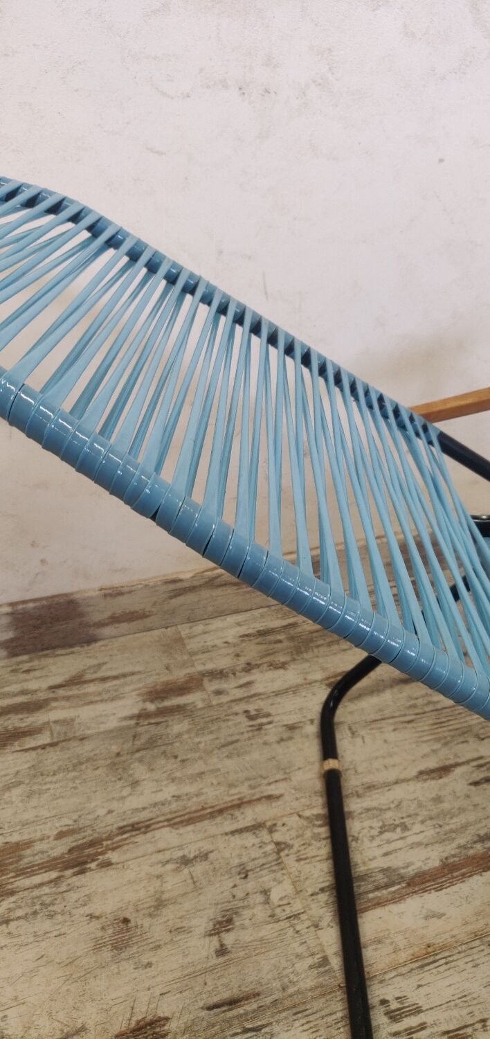 Vintage chaise longue