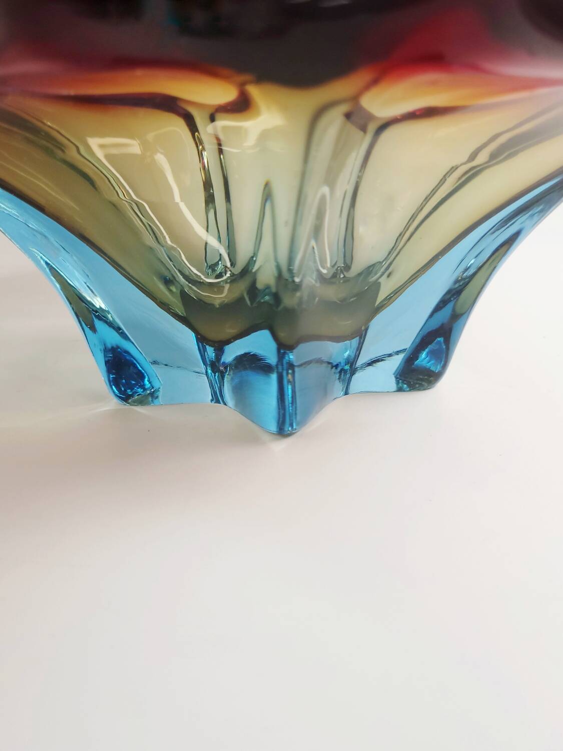 Free-form blue and burgundy crystal catchall – 1960s-70s