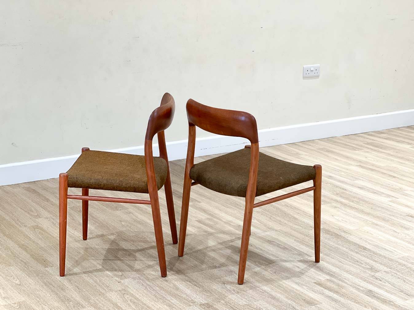 Niels Otto Møller chairs (Model 75) 10 chairs