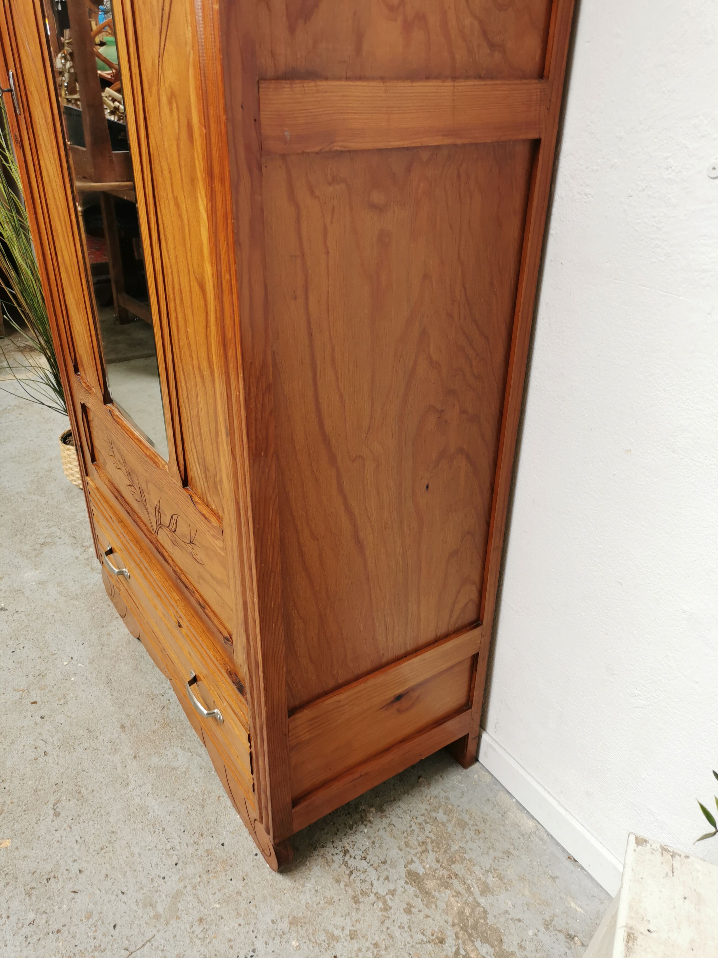 Vintage Parisian wardrobe