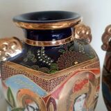 Satsuma - Pair of baluster vases - Porcelain - gilded enamel, painted - Japan