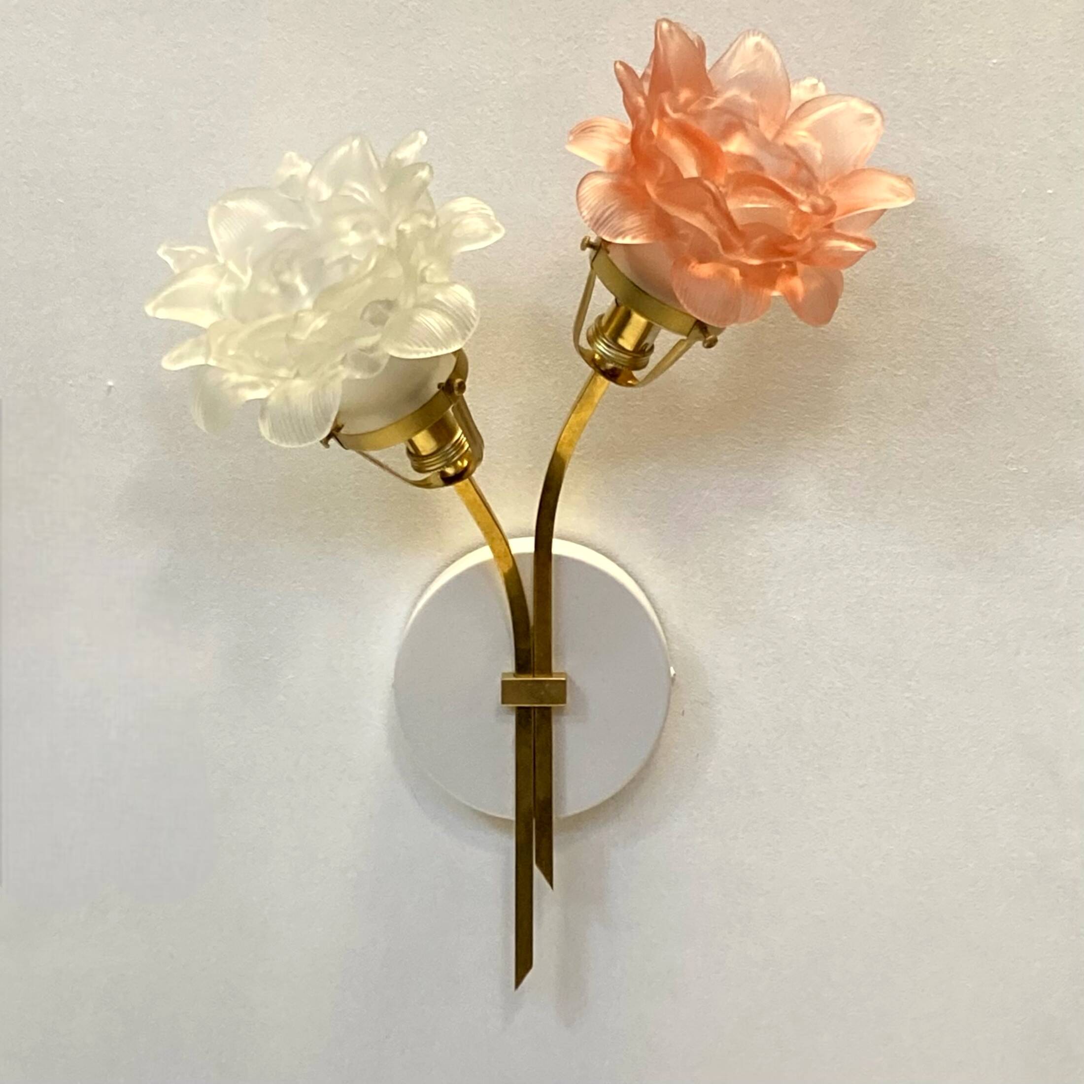 Double wall light with pink and white flower tulips brass LAMP-7103