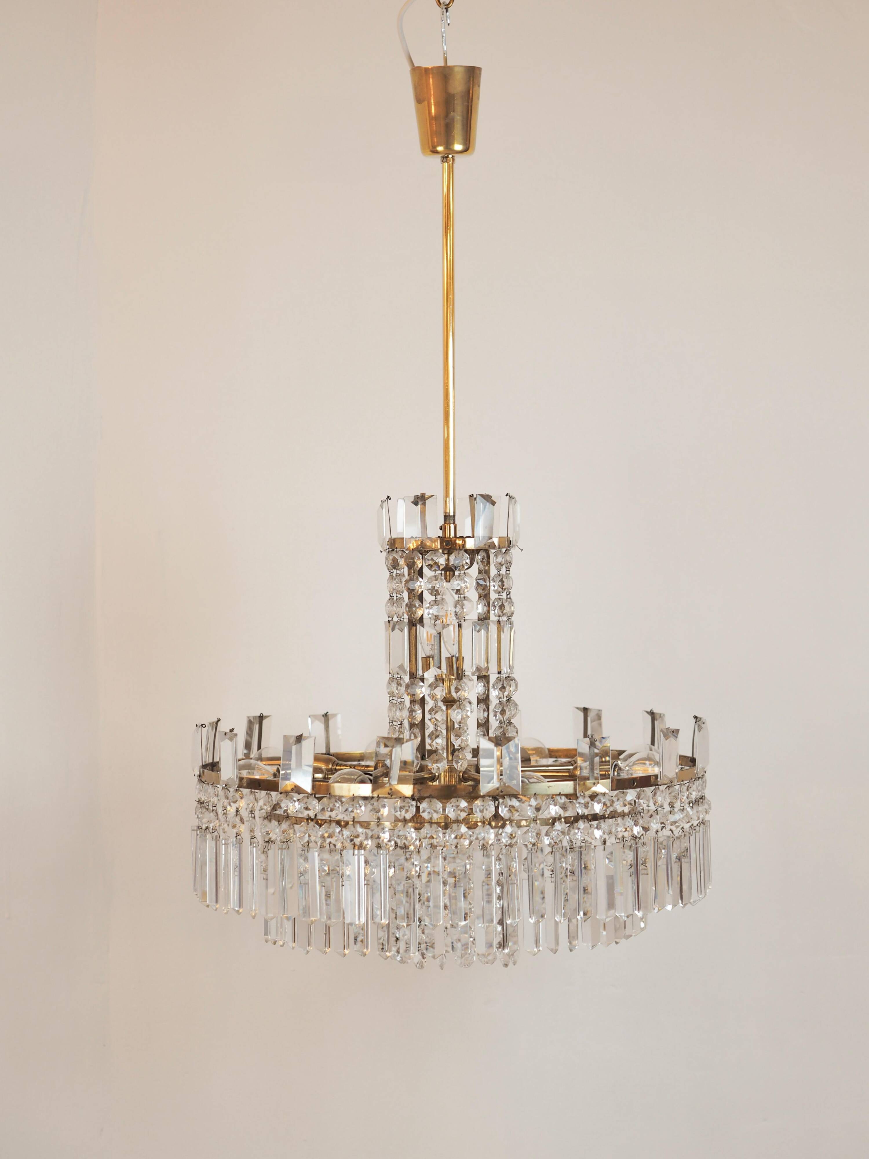 Mid-century crystal chandelier "Model F 518" by Bakalowits & Söhne