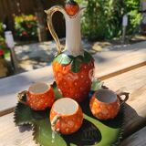 Strawberry liqueur service