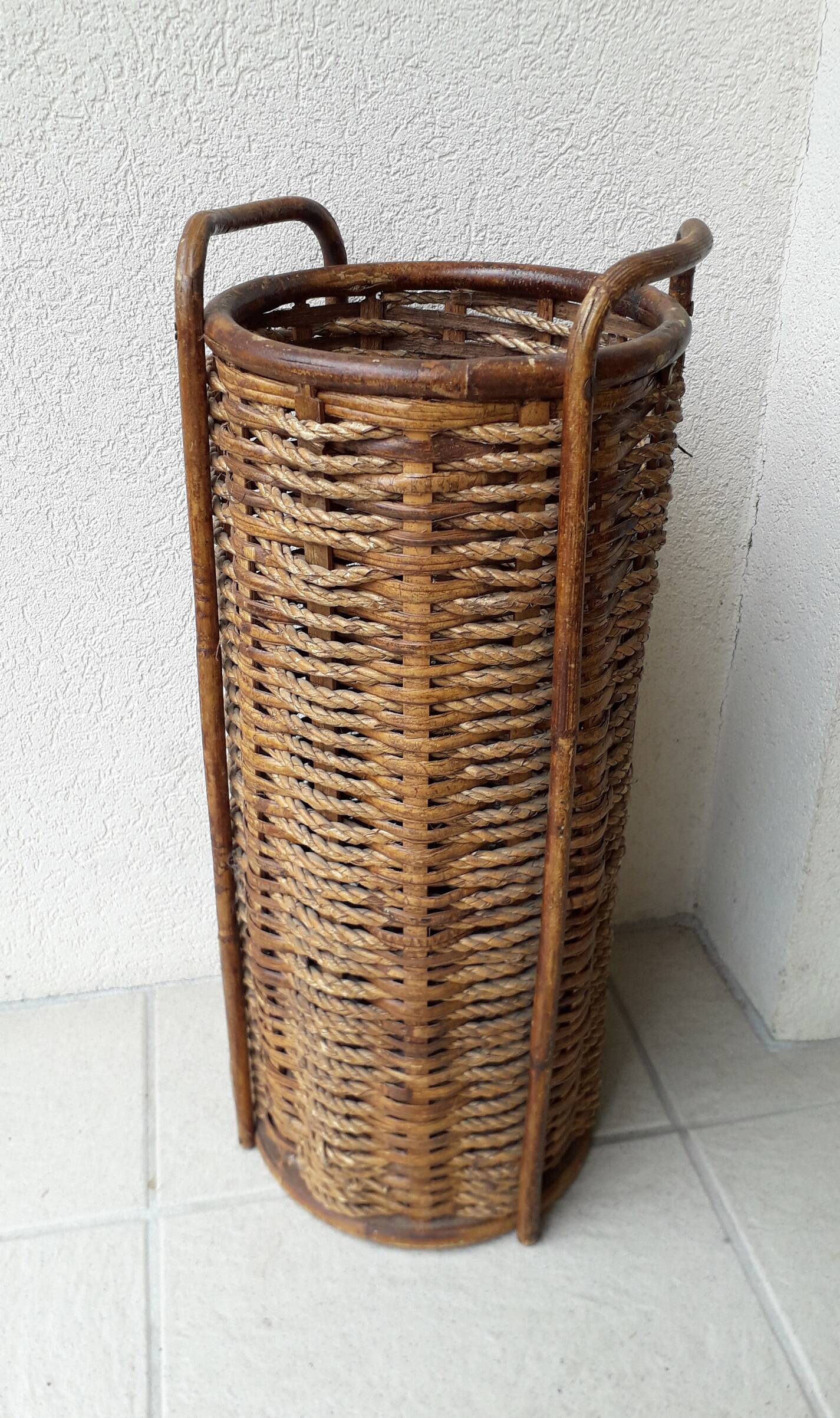 Rattan umbrella stand