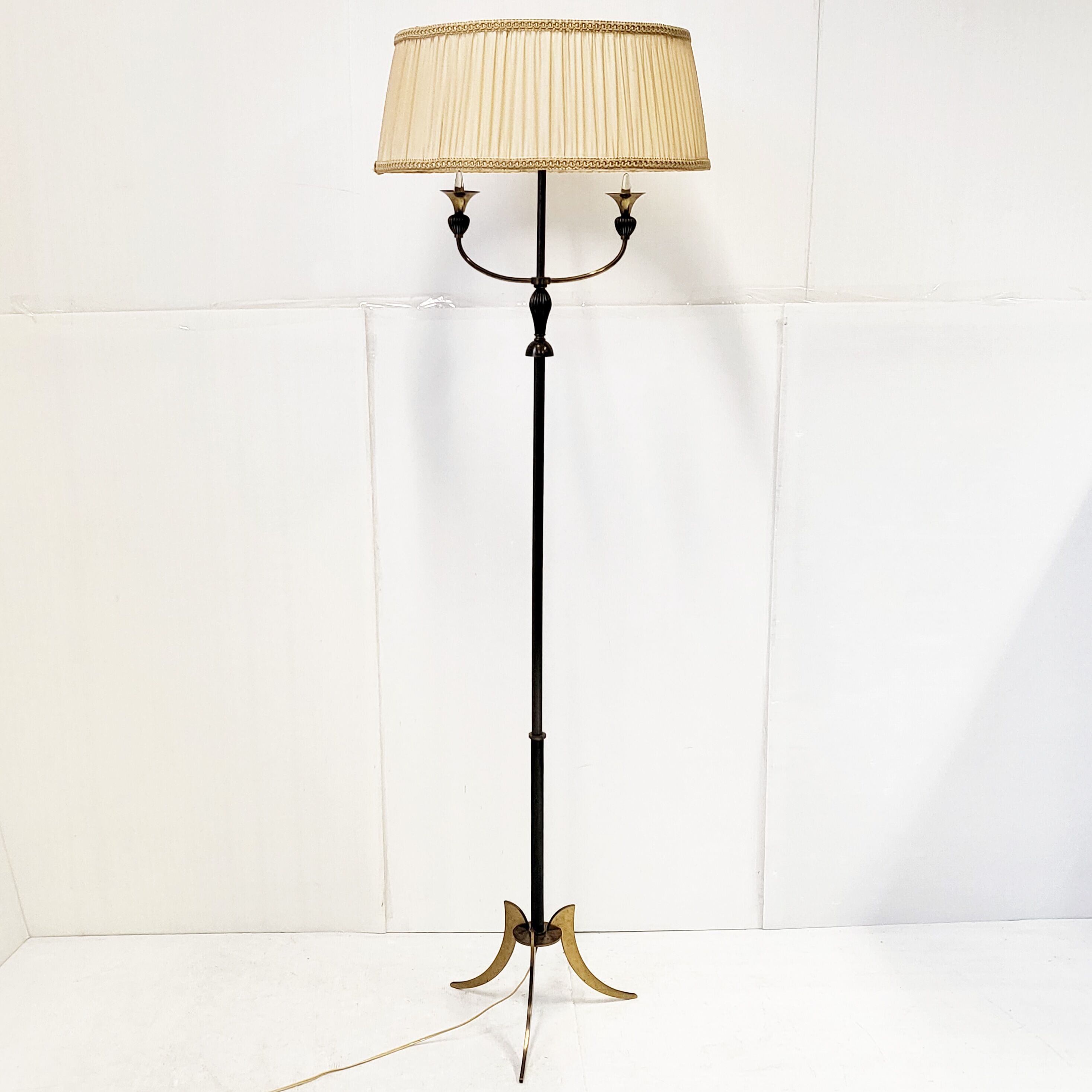 Vintage floor lamp 1950