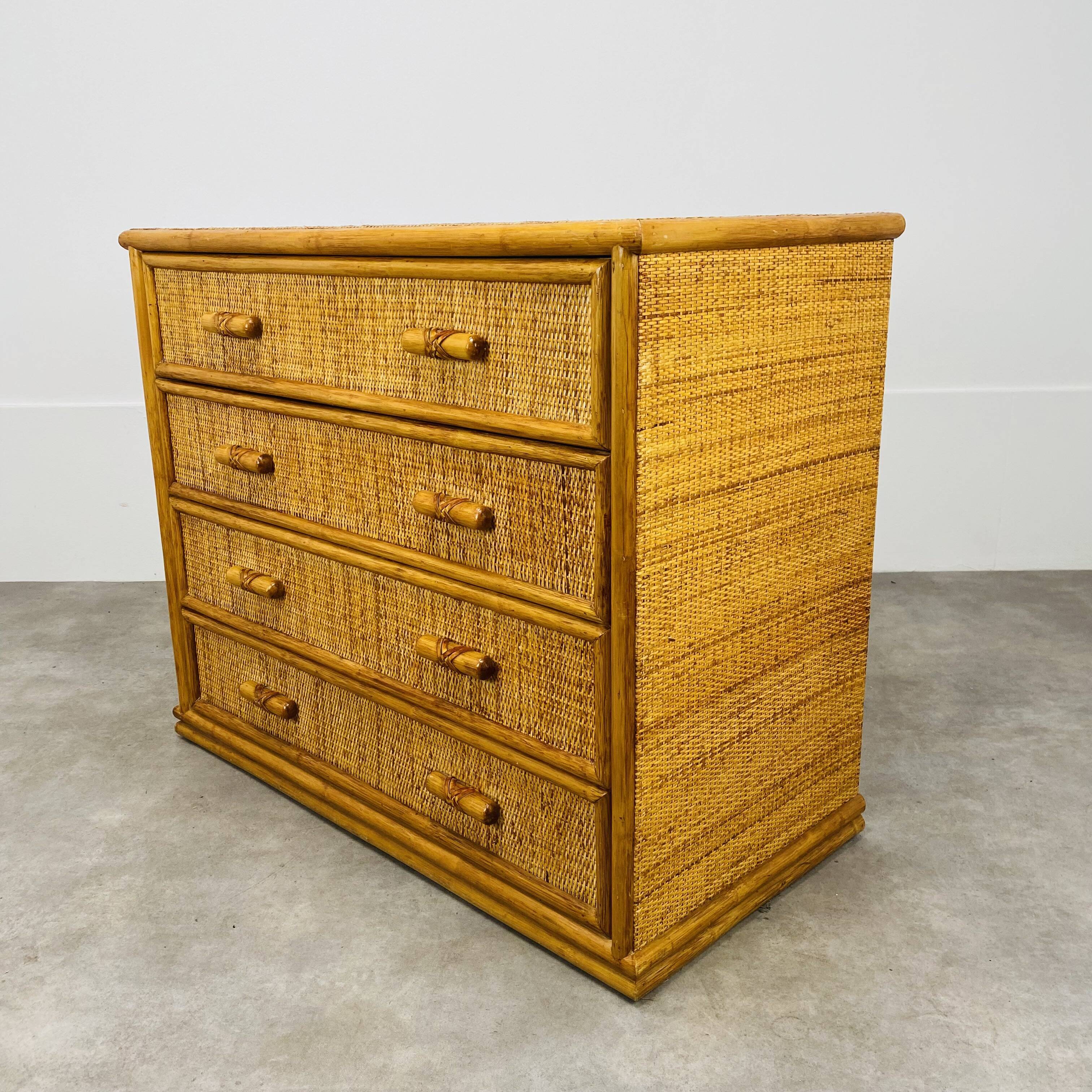 Commode rotin vintage