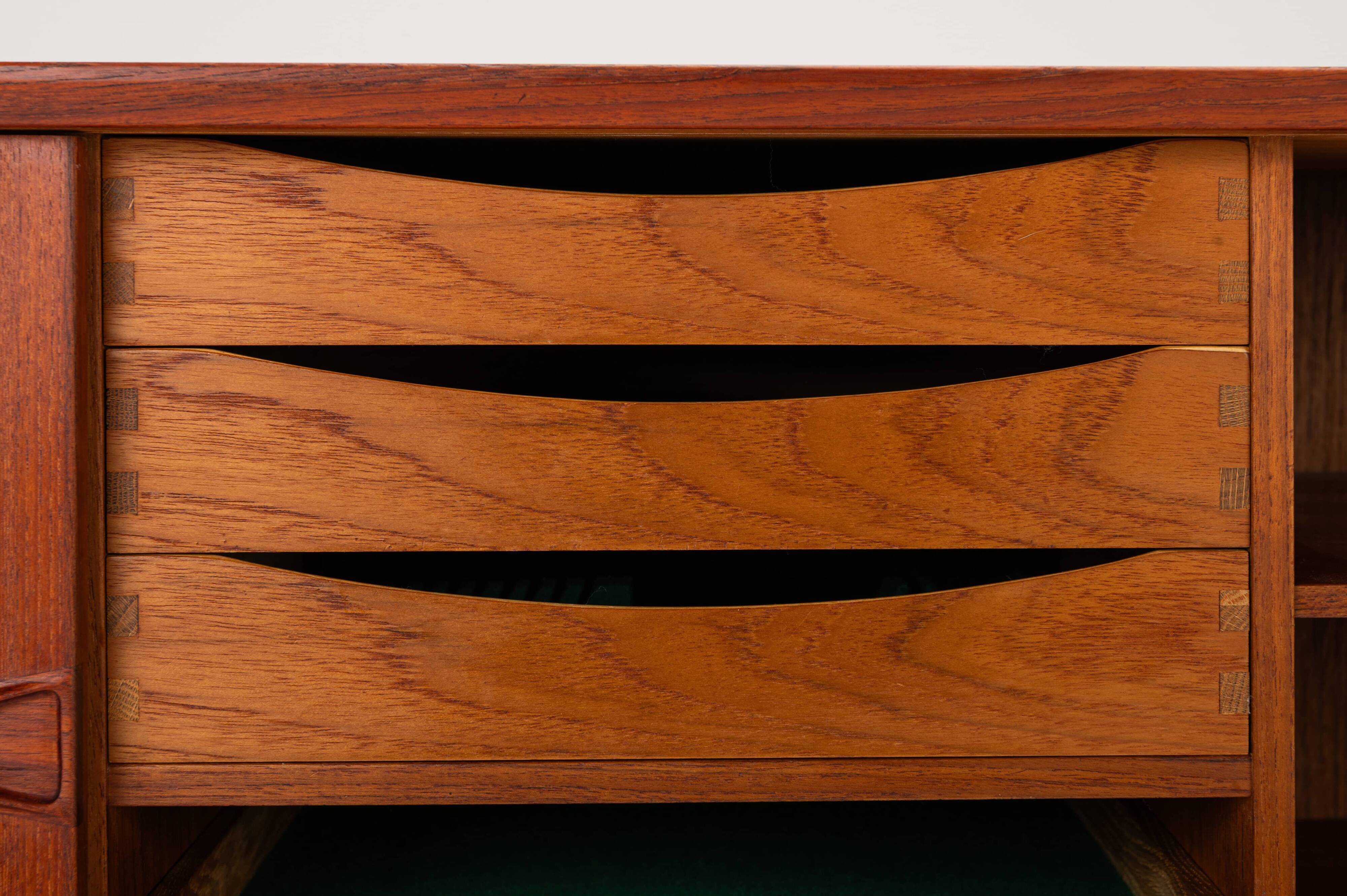 Highboard by Henry Rosengren Hansen for Brande Møbelindustri, Denmark 1960s