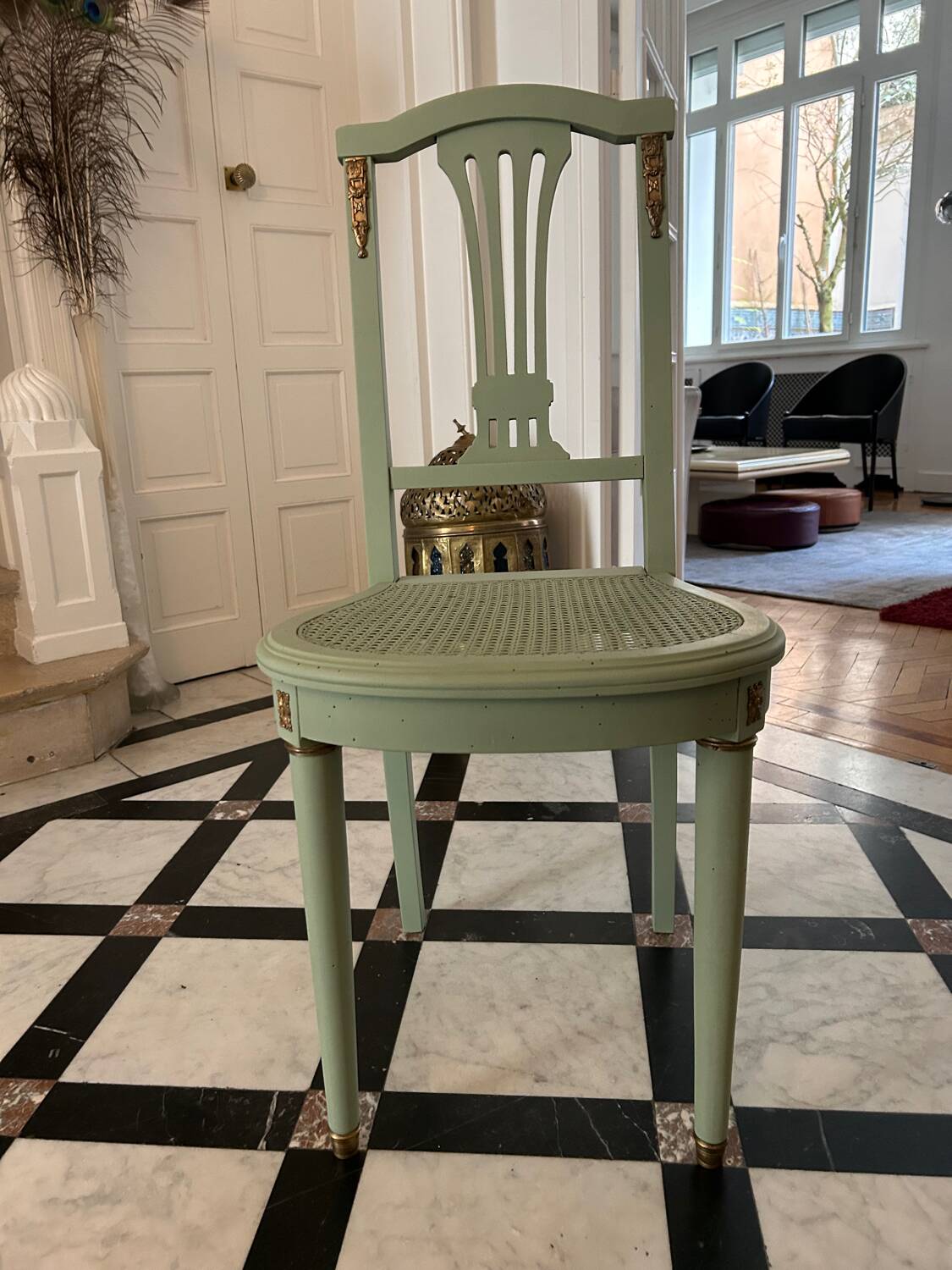 Empire chair