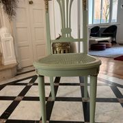 Empire chair