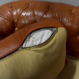 Canapé Chesterfield capitonné, en cuir – fin XIXe