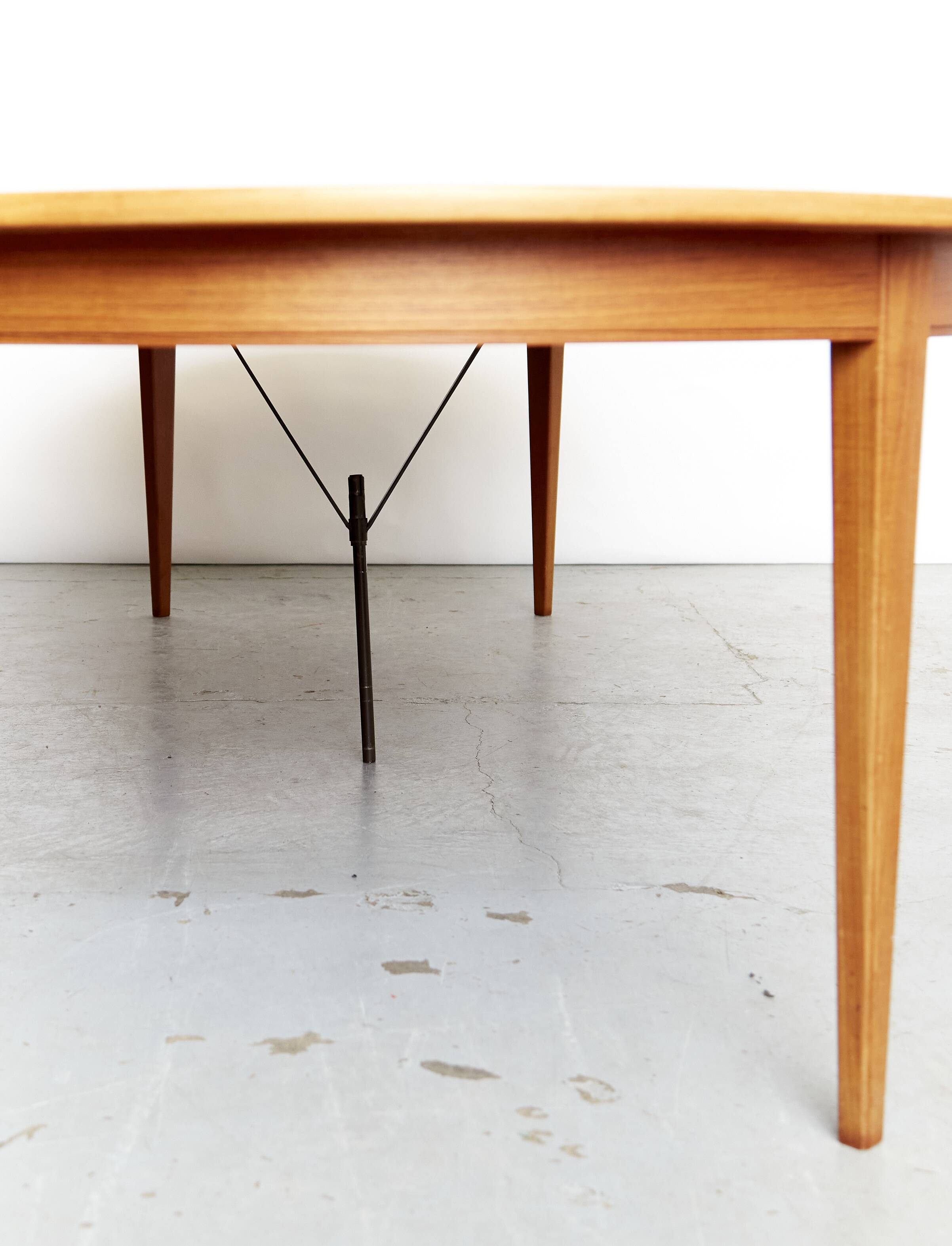 Table à manger en teck Gunni Oman n°55 pour Gunni Jun