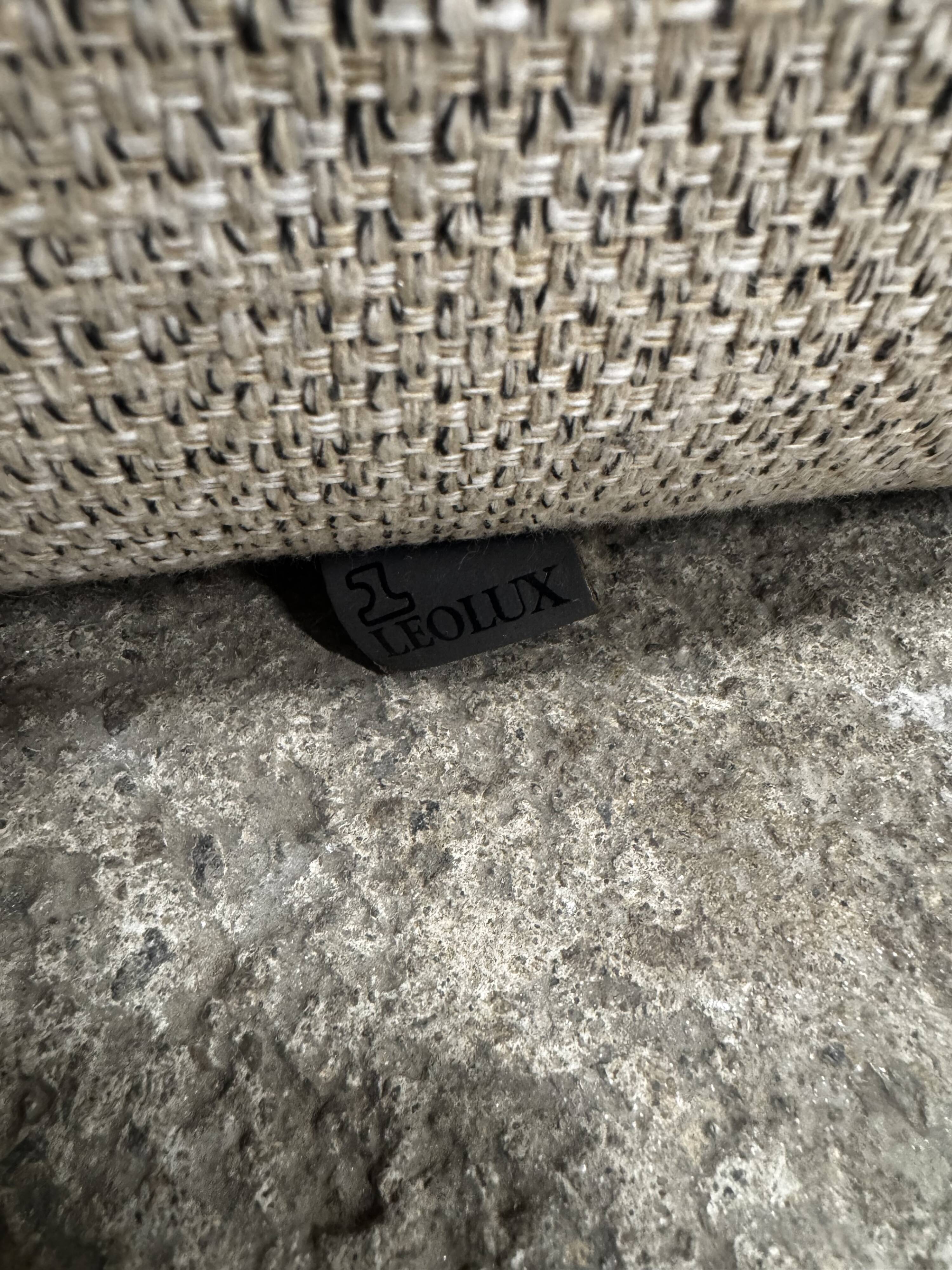 Leolux Bora Bora armchair bean fabric