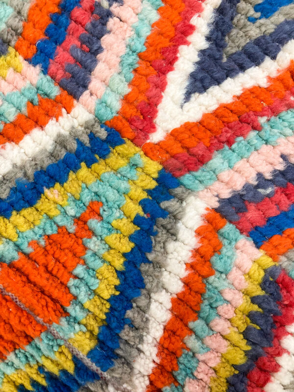 Tapis berbère marocain Boujaad couloir à losanges multicolores 336x80cm