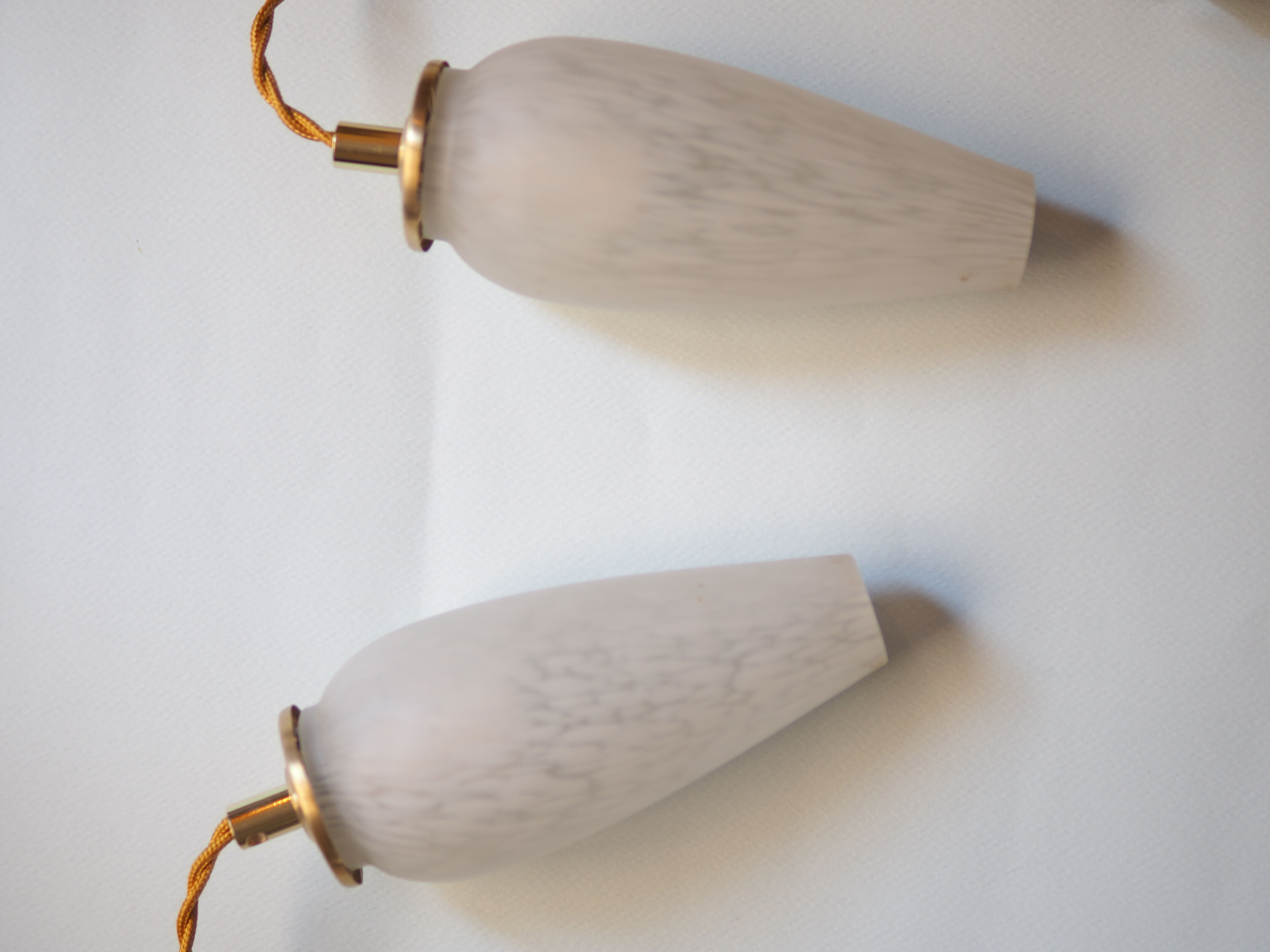 Lampe baldaeuse vintage - verre de clichy blanc