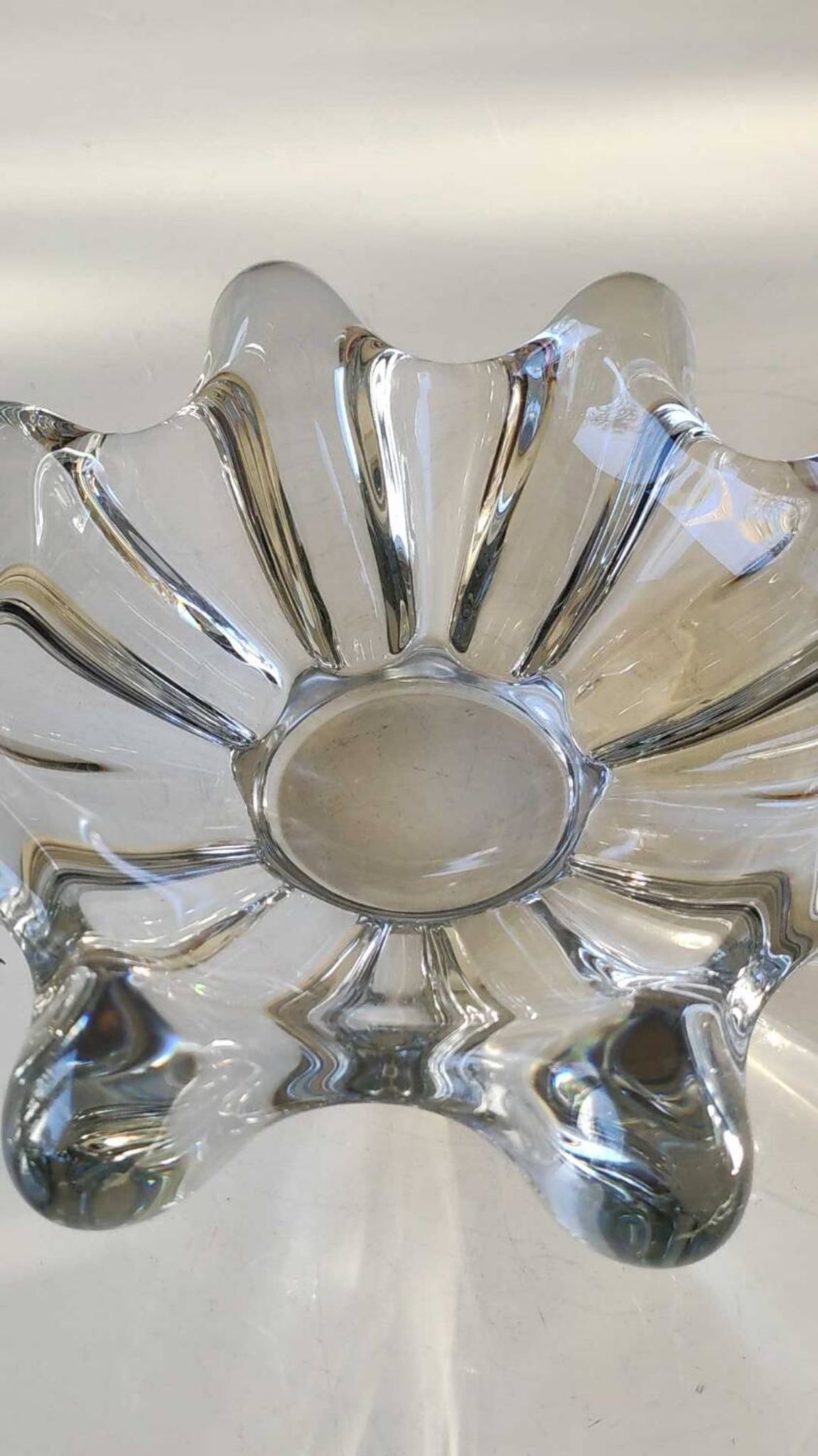 Large pocket organic floral shape/Corolla/Starry. Art Vannes France unsigned. Crystal.
