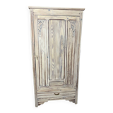Armoire parisienne