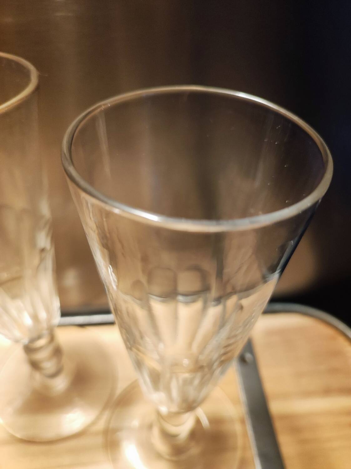4 champagne flutes with cut sides, late 19th century