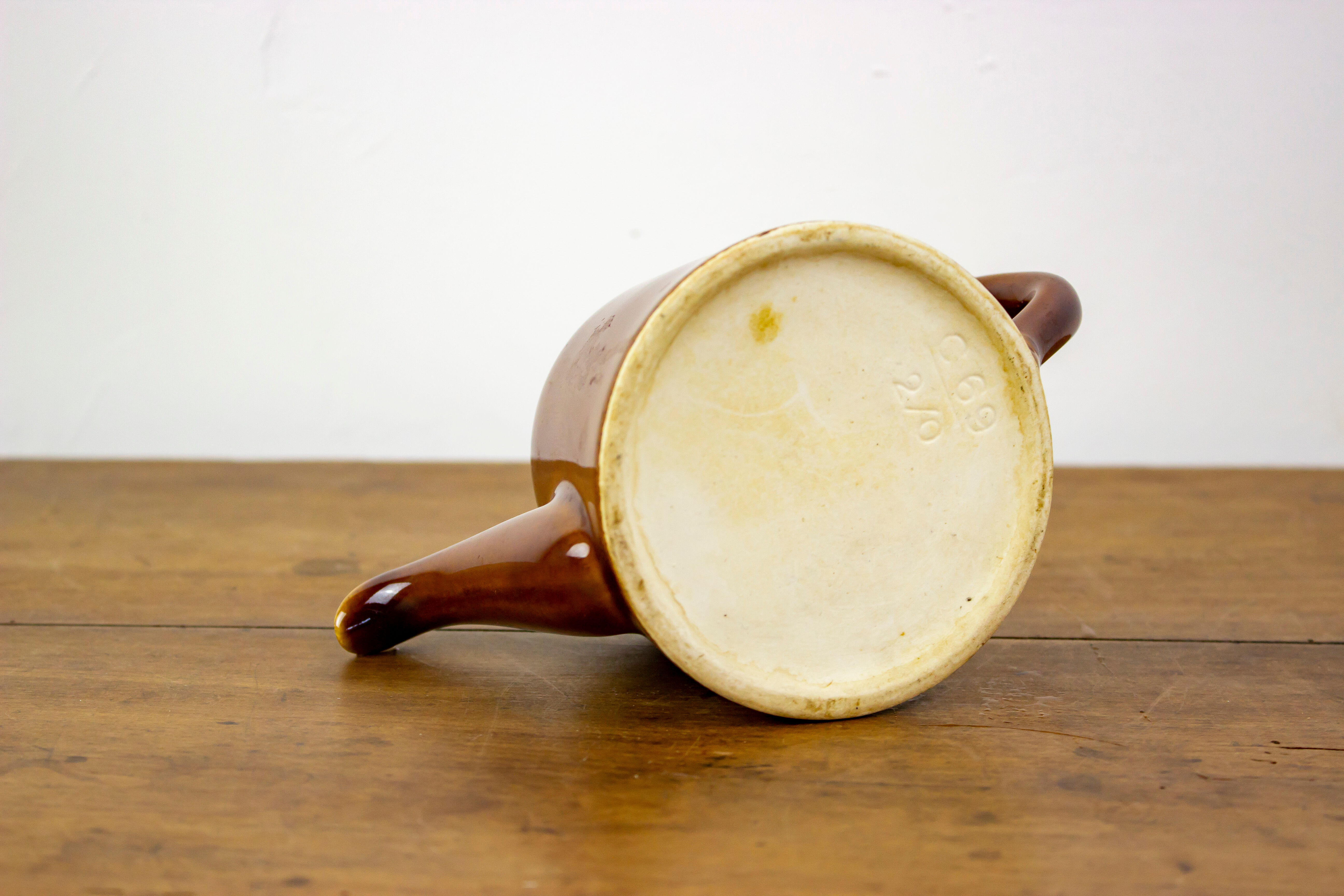 Théière marron style bistrot