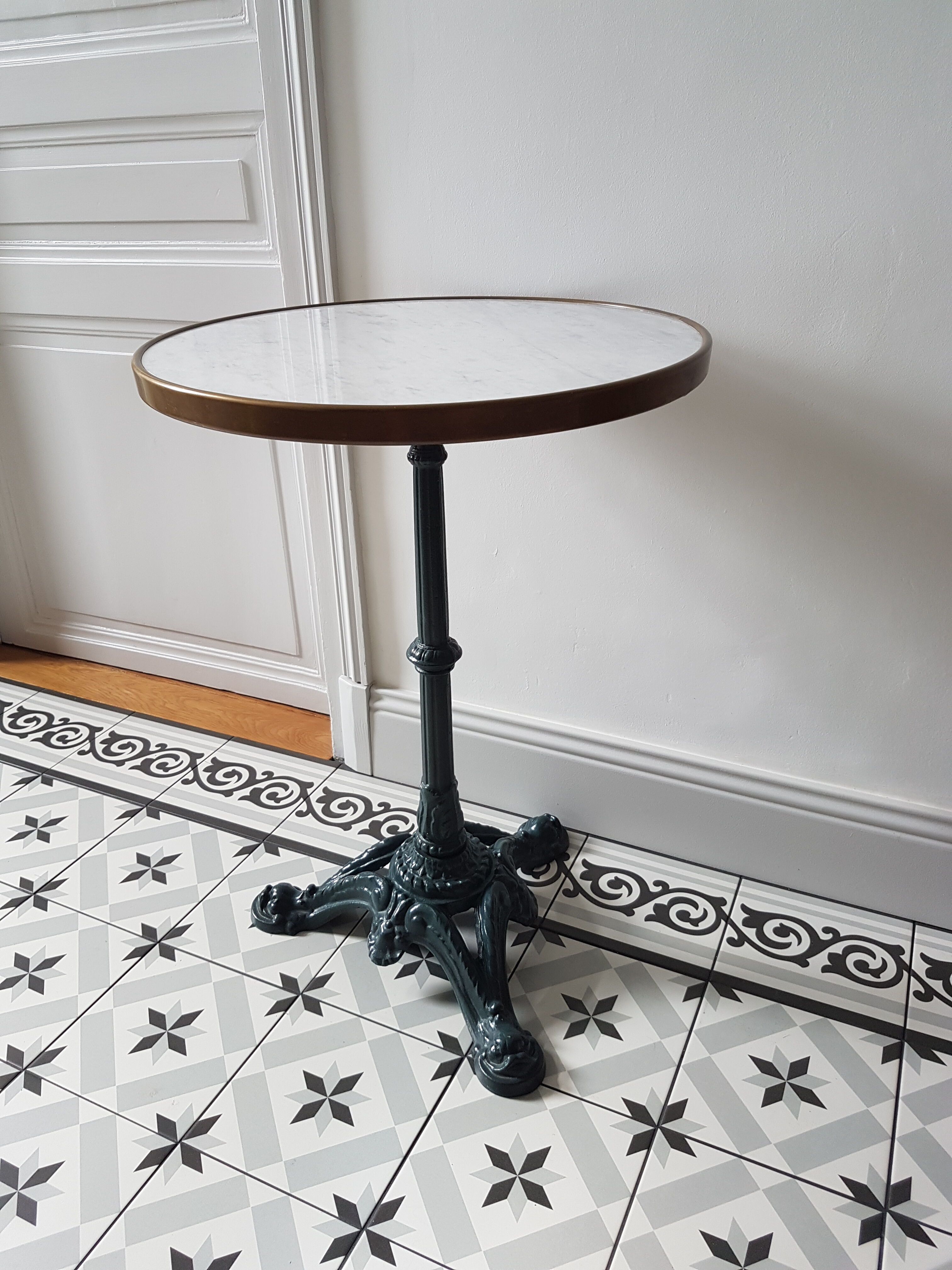 Table bistrot