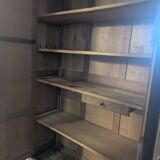 Grande armoire en bois naturel